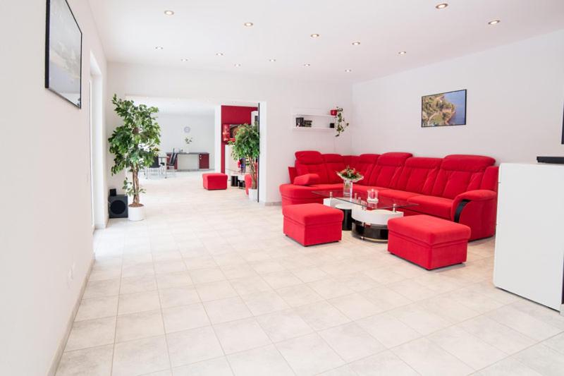 Three-Bedroom House photo 2