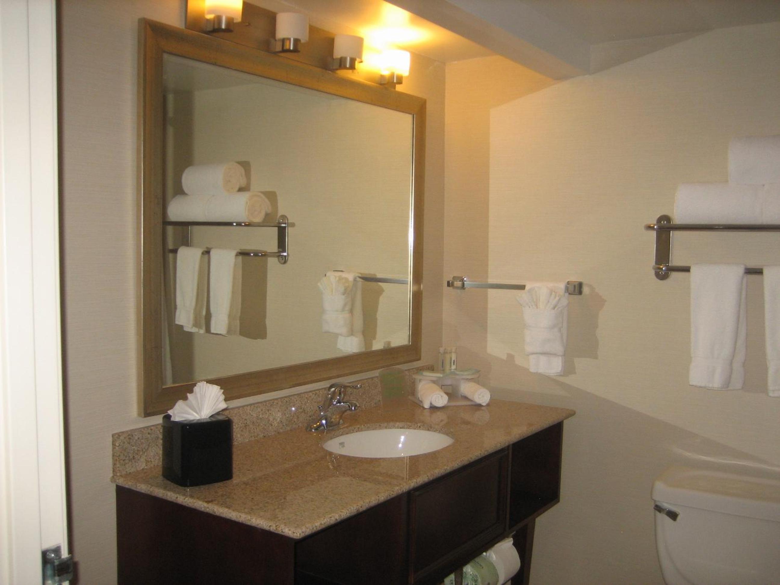 King Room - Disability Access/Non-Smoking - Photo 3