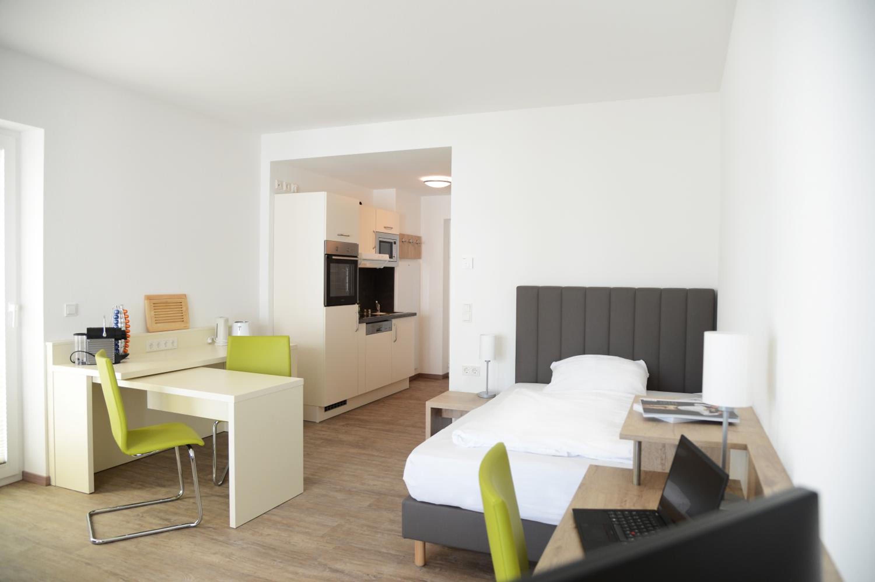 Studio Apartment photo 1