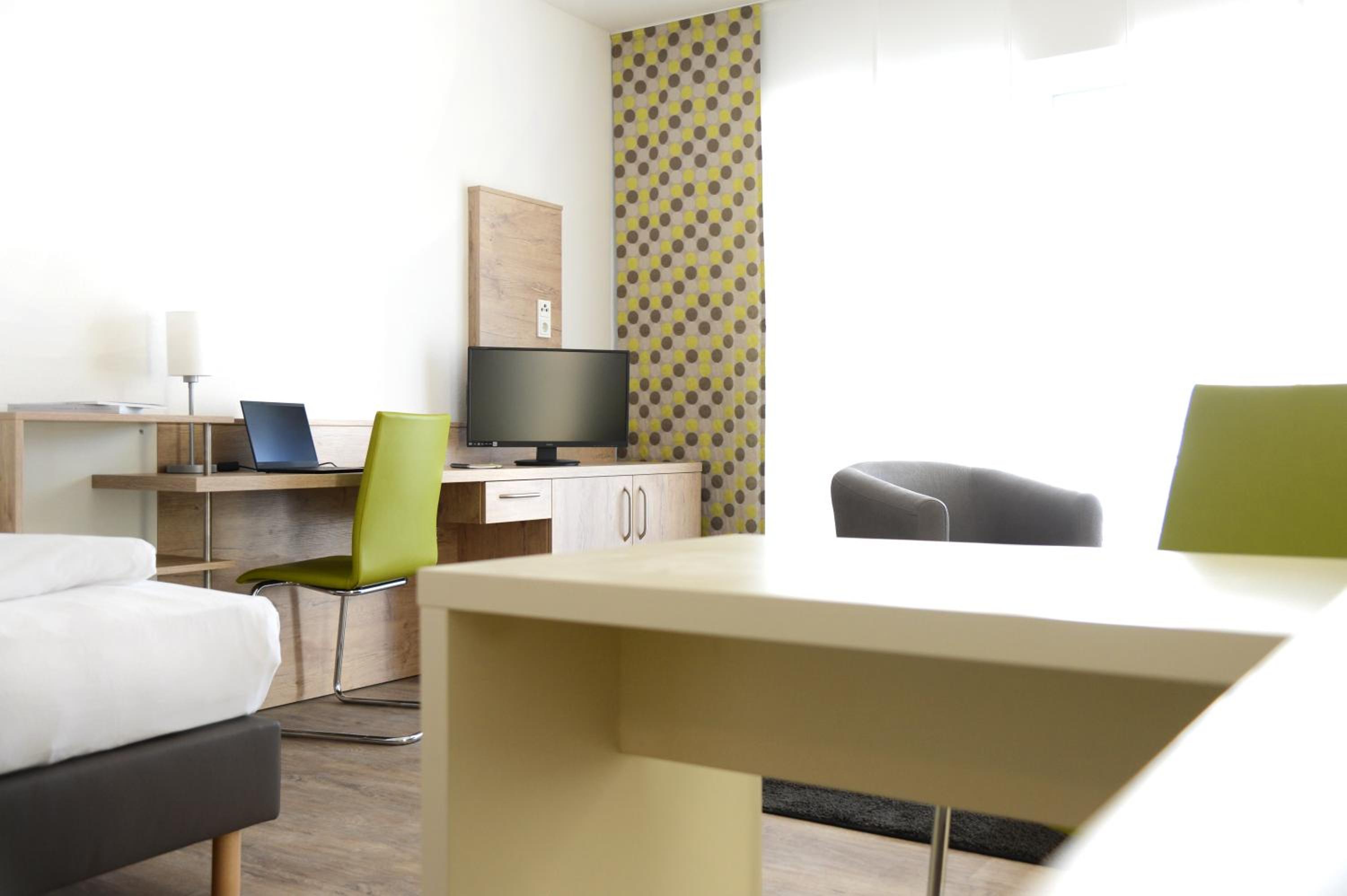 Studio Apartment photo 2