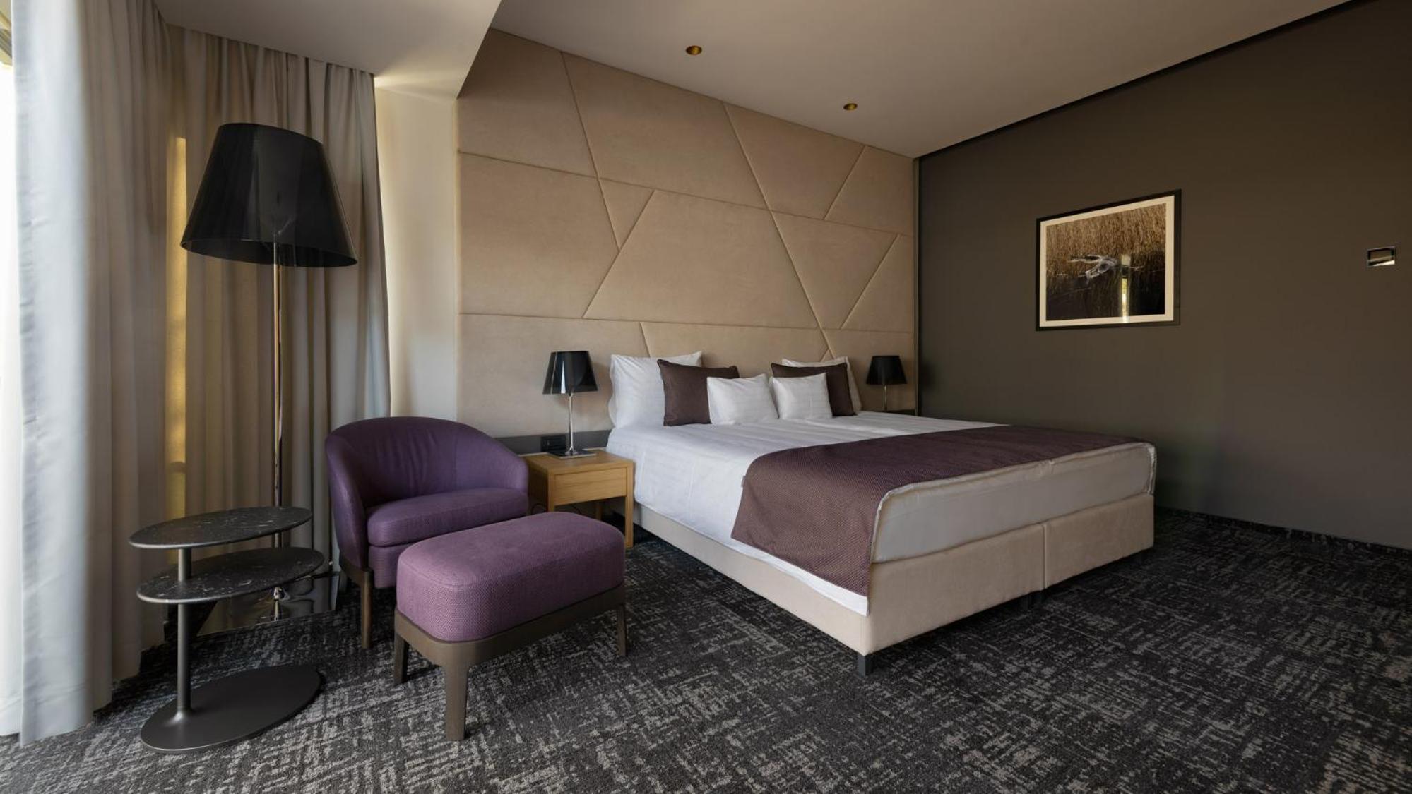 Deluxe Double Room with Balcony - Photo 1