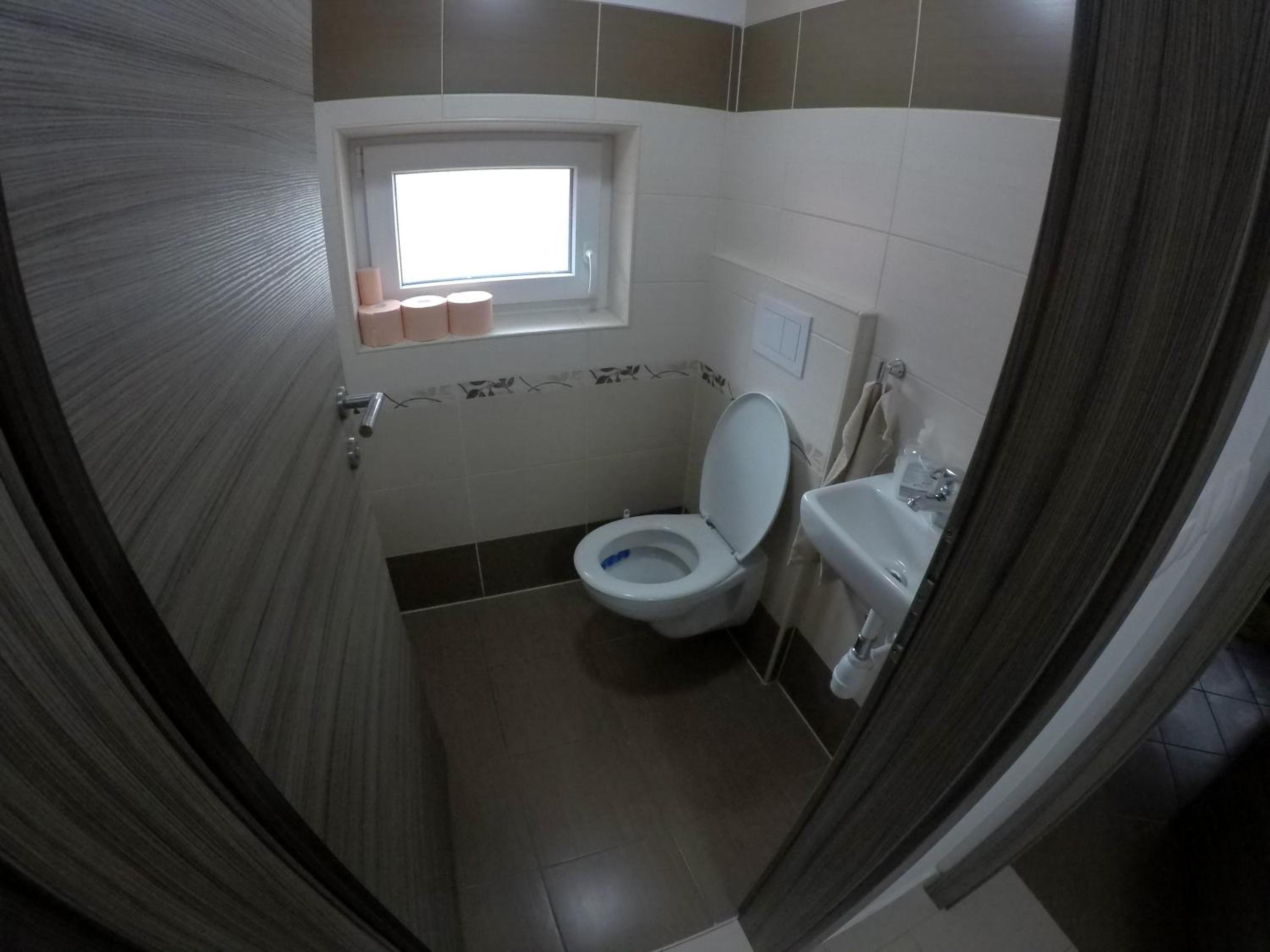 Three-Bedroom Apartment - Photo 6
