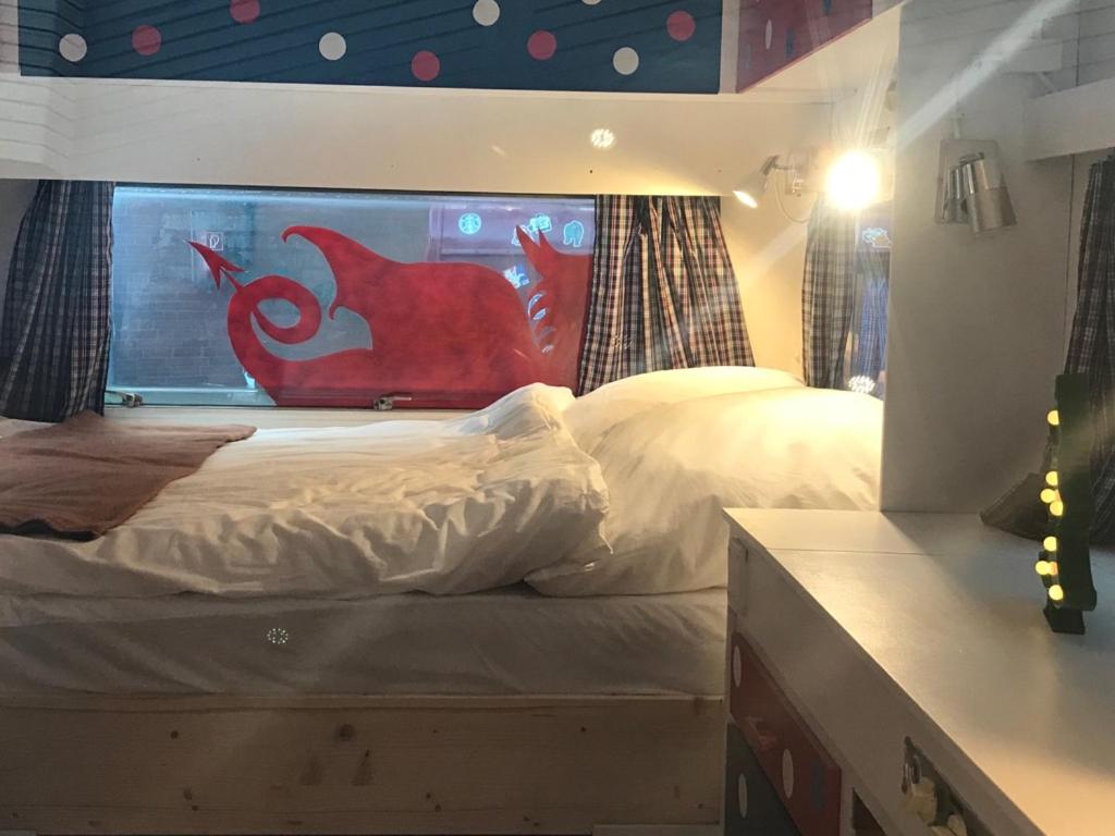 Basic Triple Room with Shared Bathroom photo 1