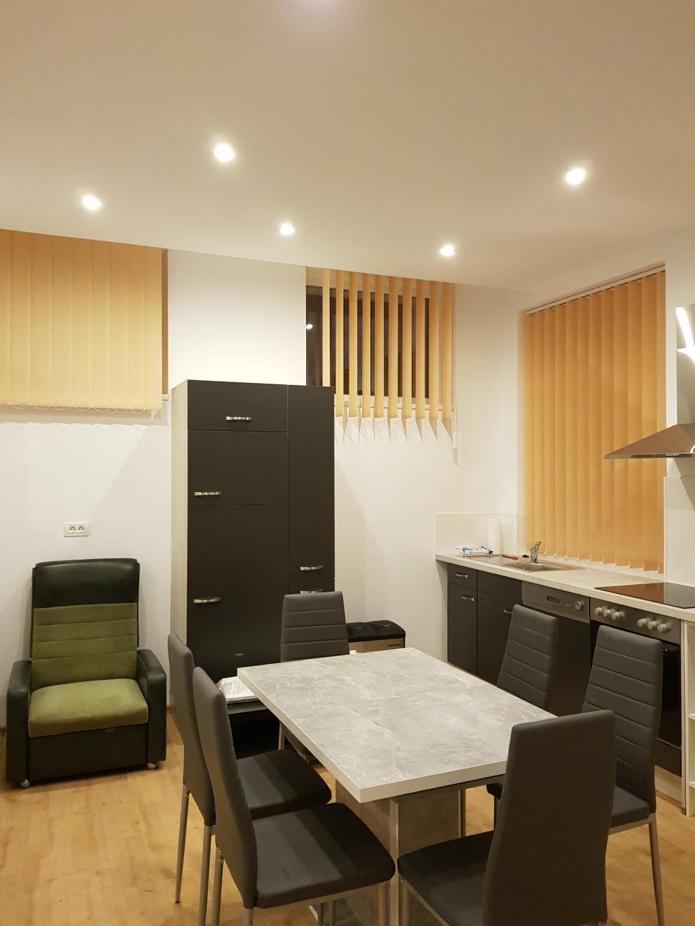 Apartment - Photo 25