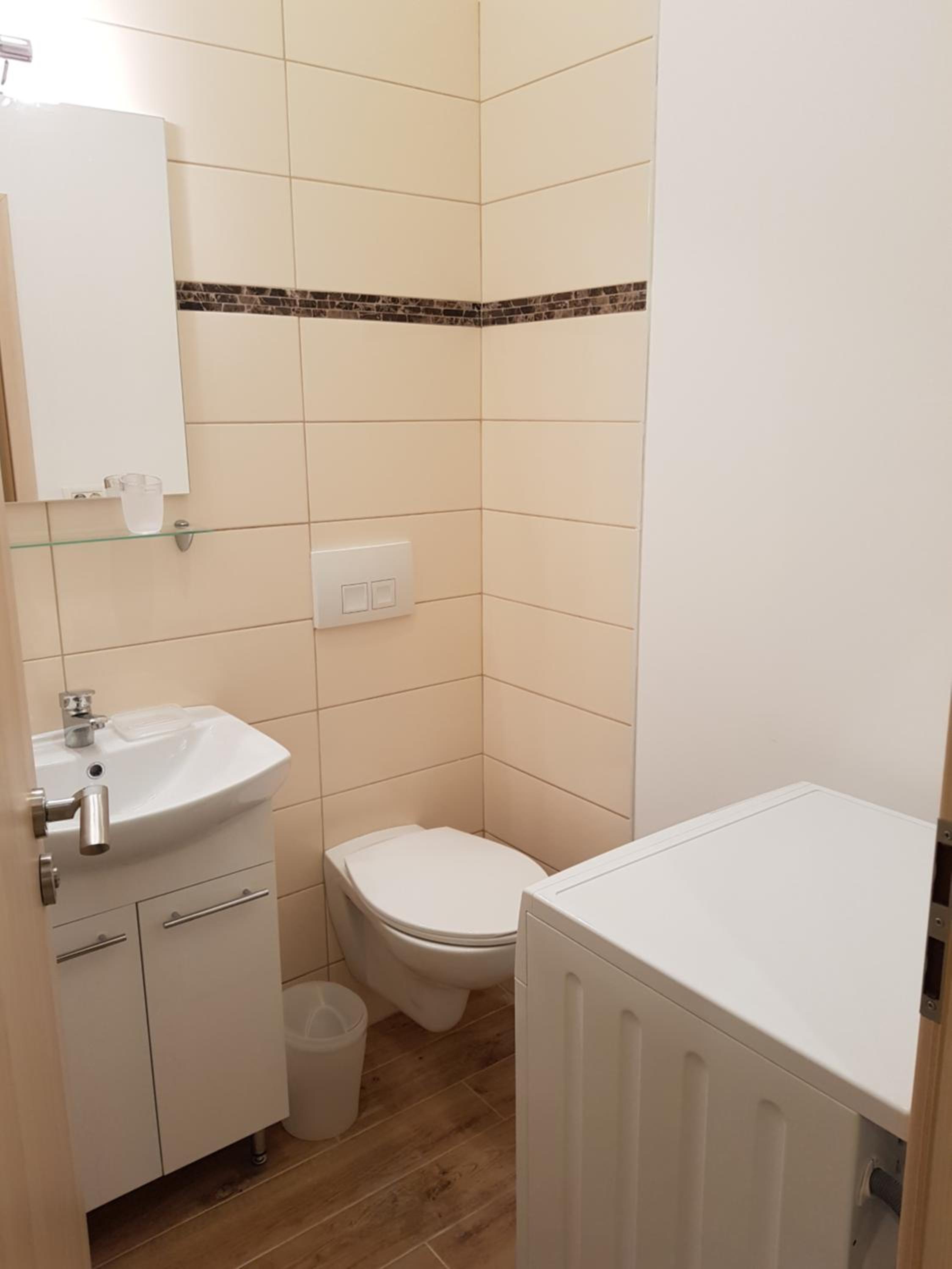 Apartment - Photo 21