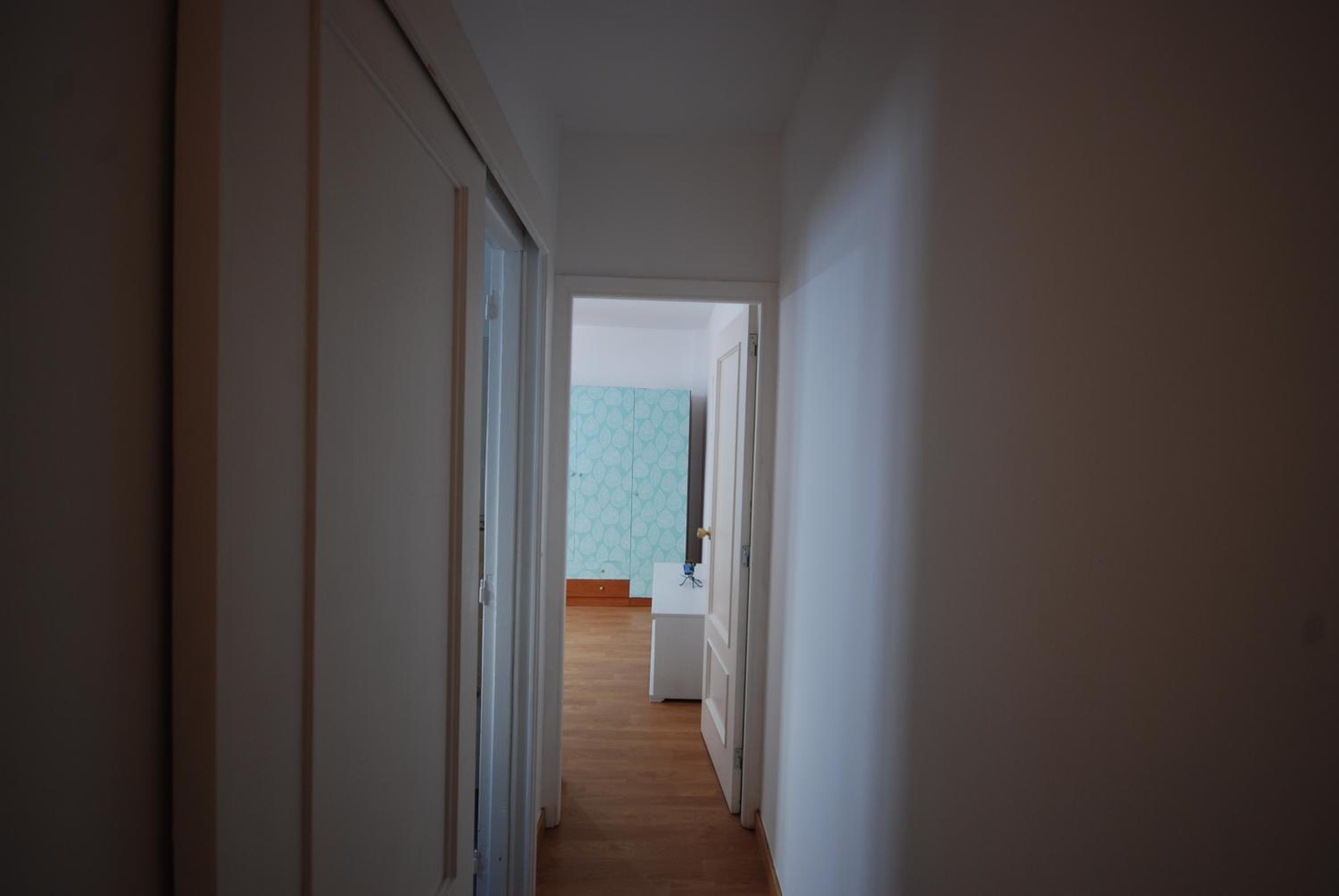 Apartment with Shower - Photo 1