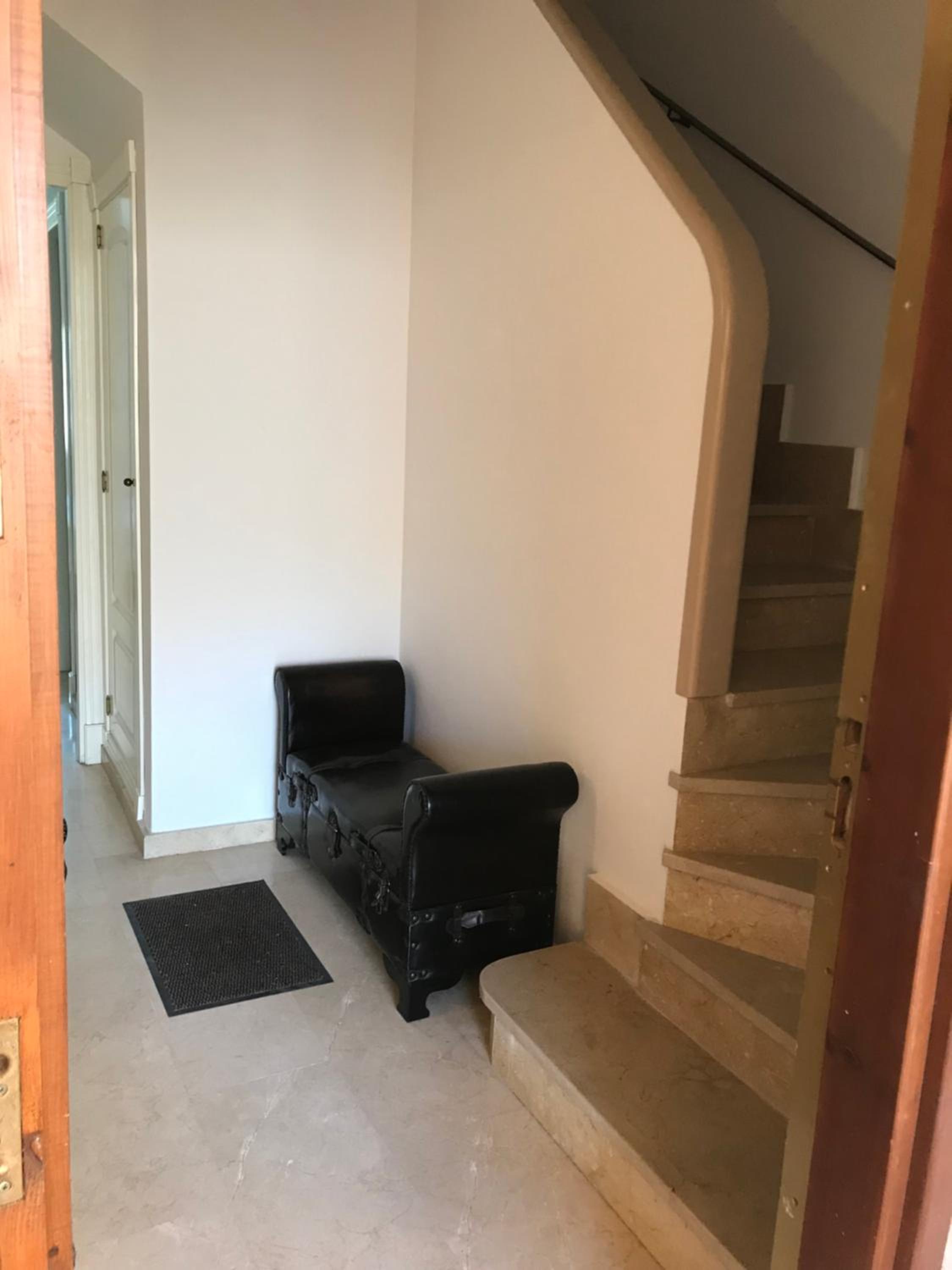 Apartamento de tres habitaciones con vista al mar
