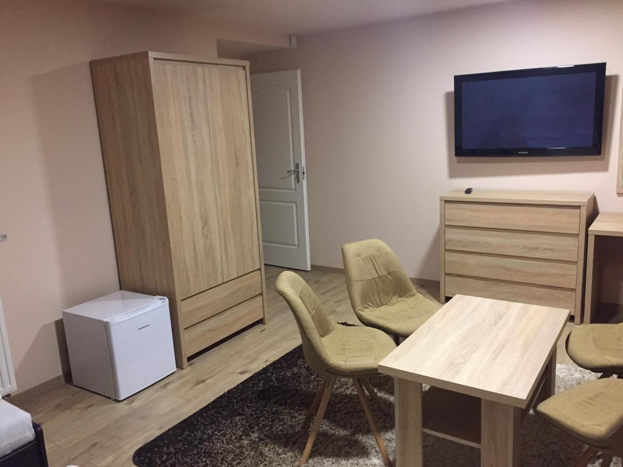 Large Double or Twin Room photo 1