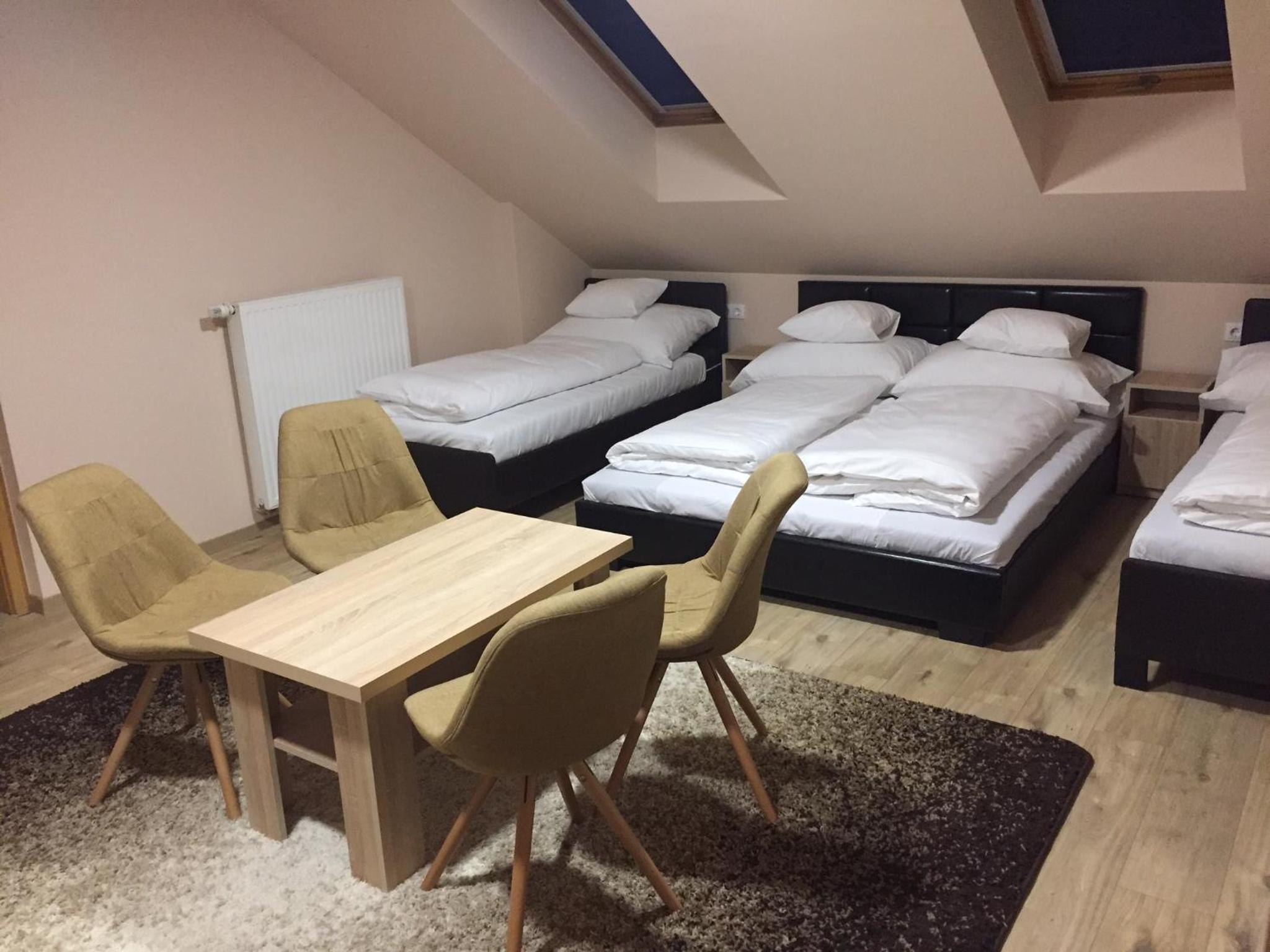 Large Double or Twin Room photo 3