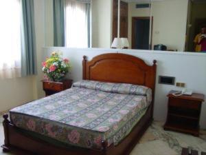 Double Room (1 Adult)