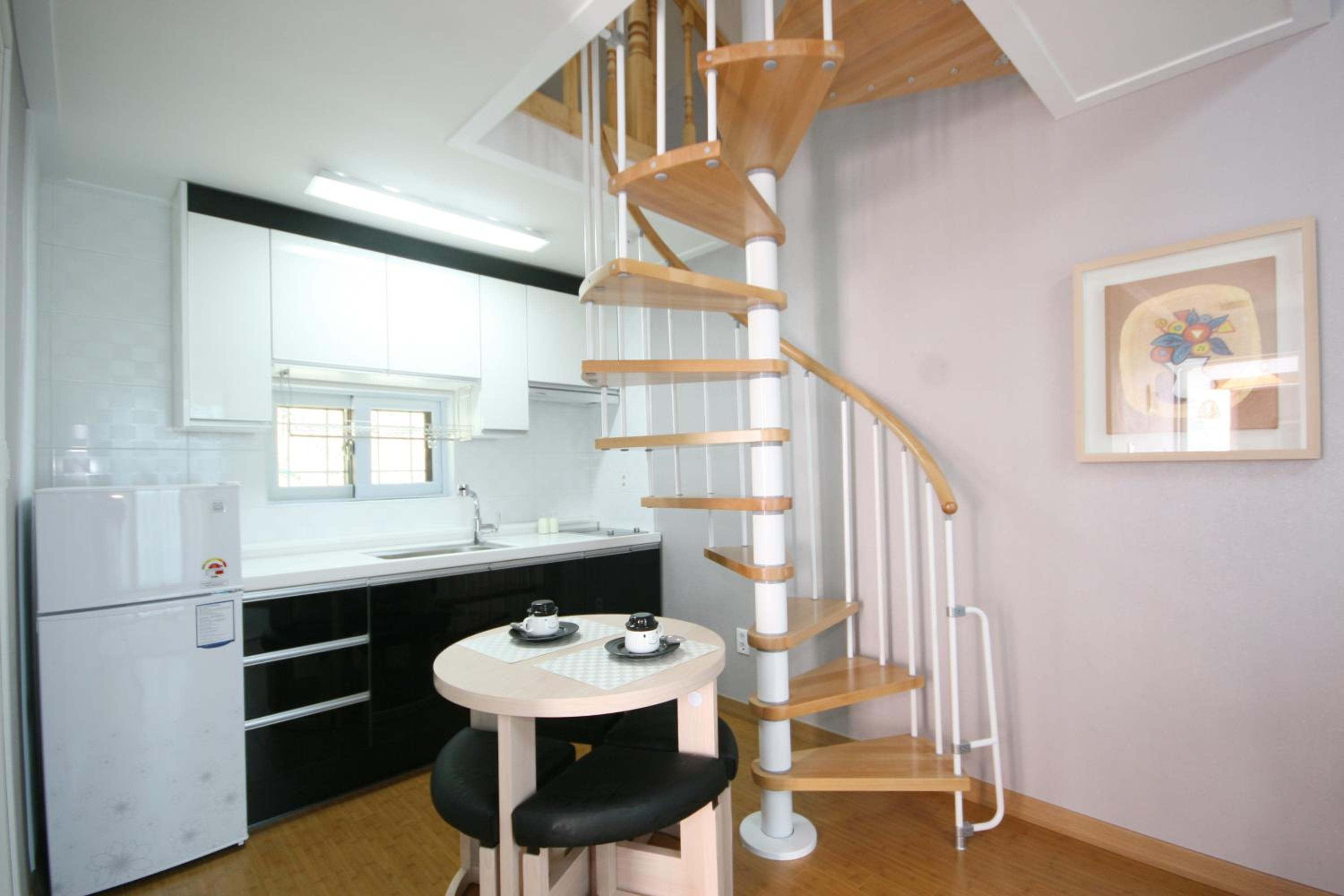Two-Bedroom House photo 3