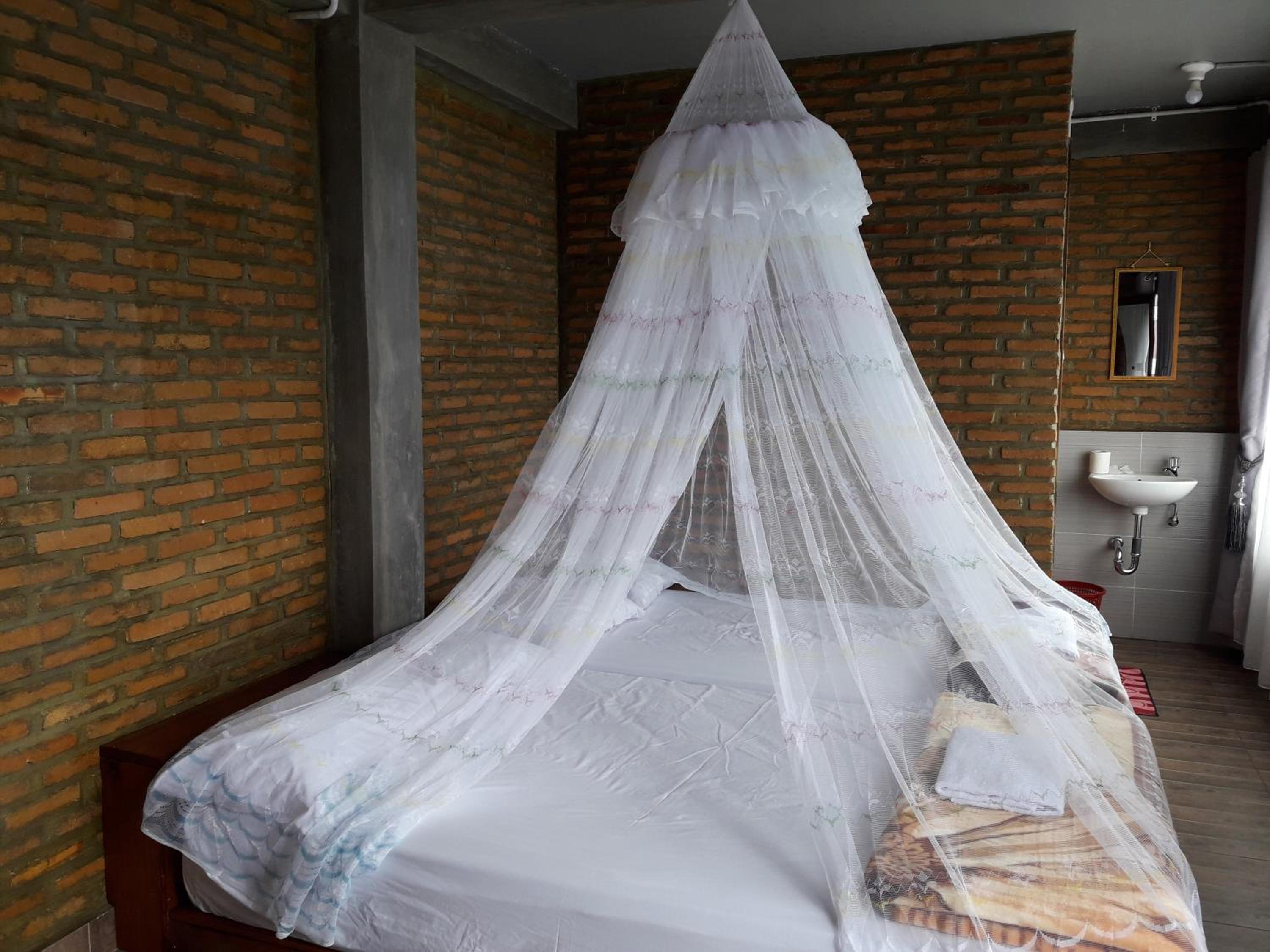 Quadruple Room with Lake View photo 1