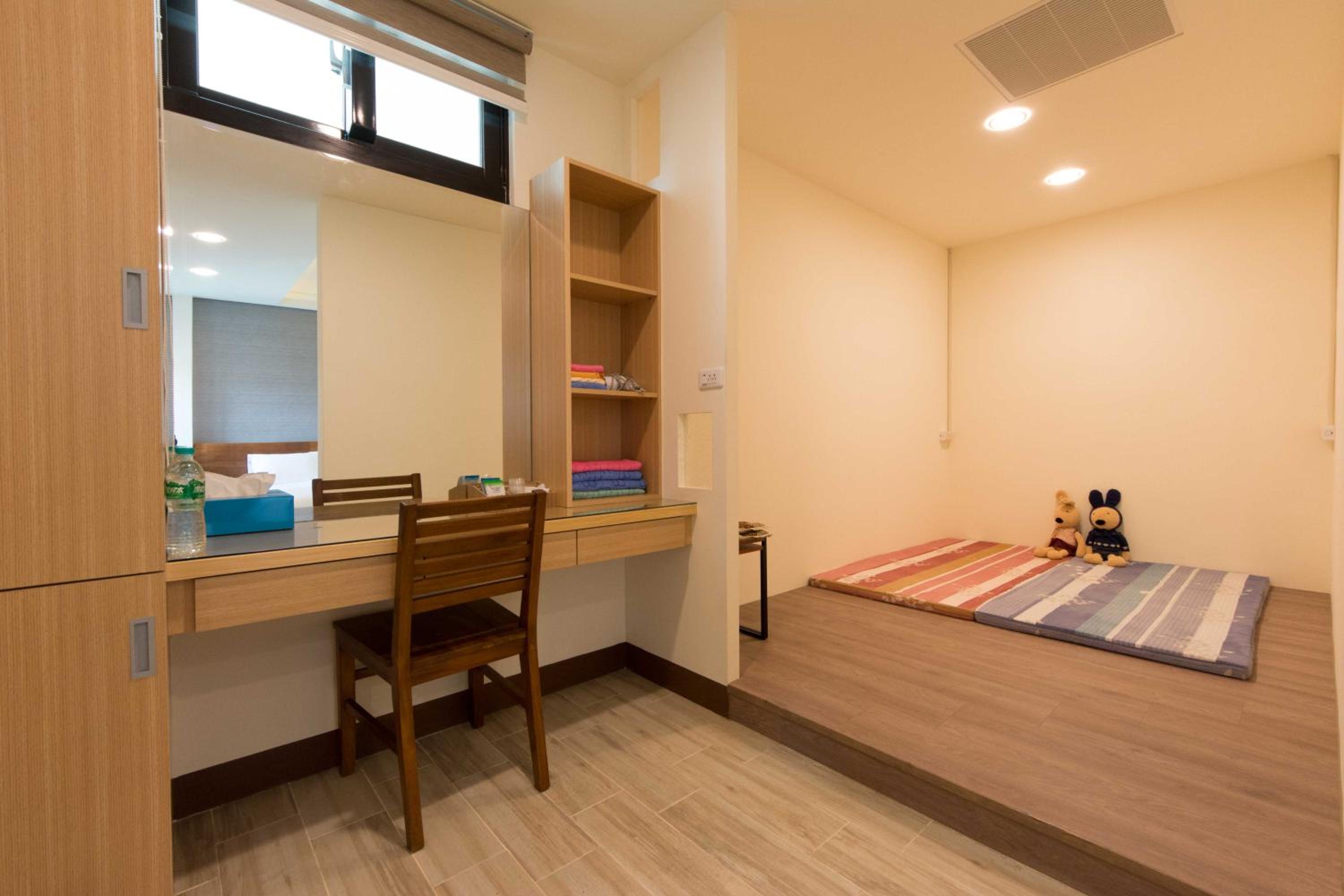Deluxe Family Suite photo 2