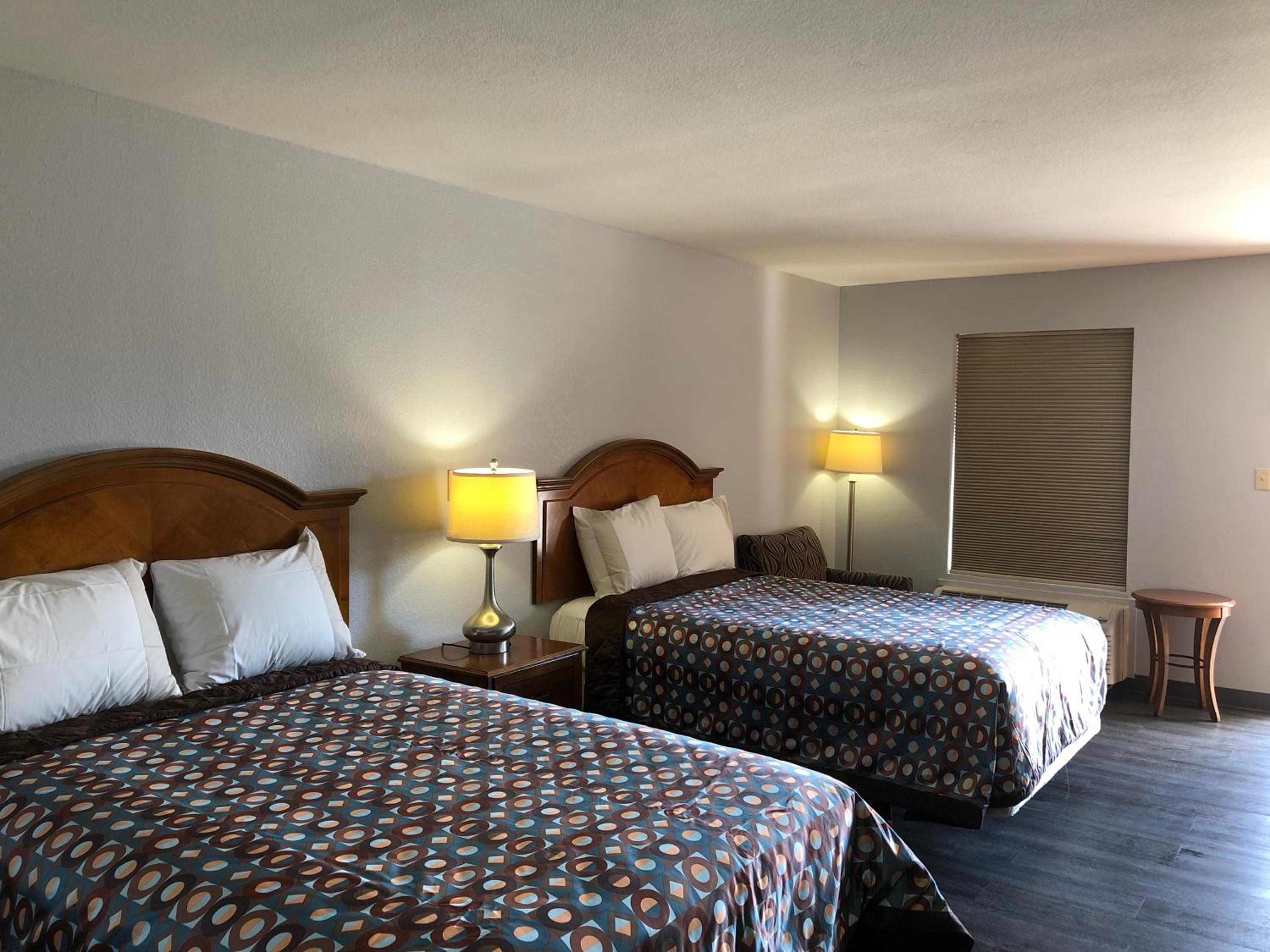 Double Room with Two Double Beds - Non-Smoking photo 1