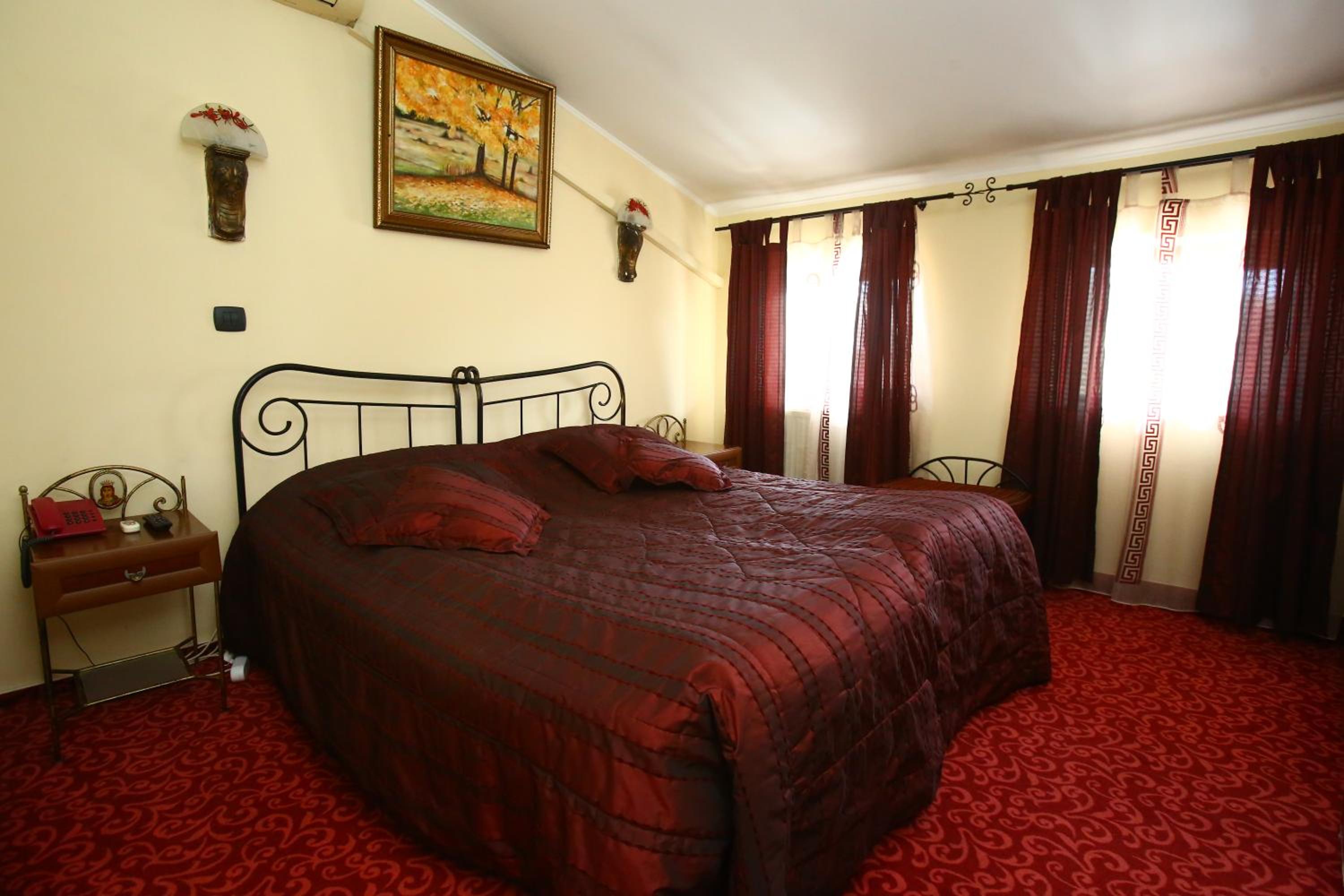 Double or Twin Room photo 2