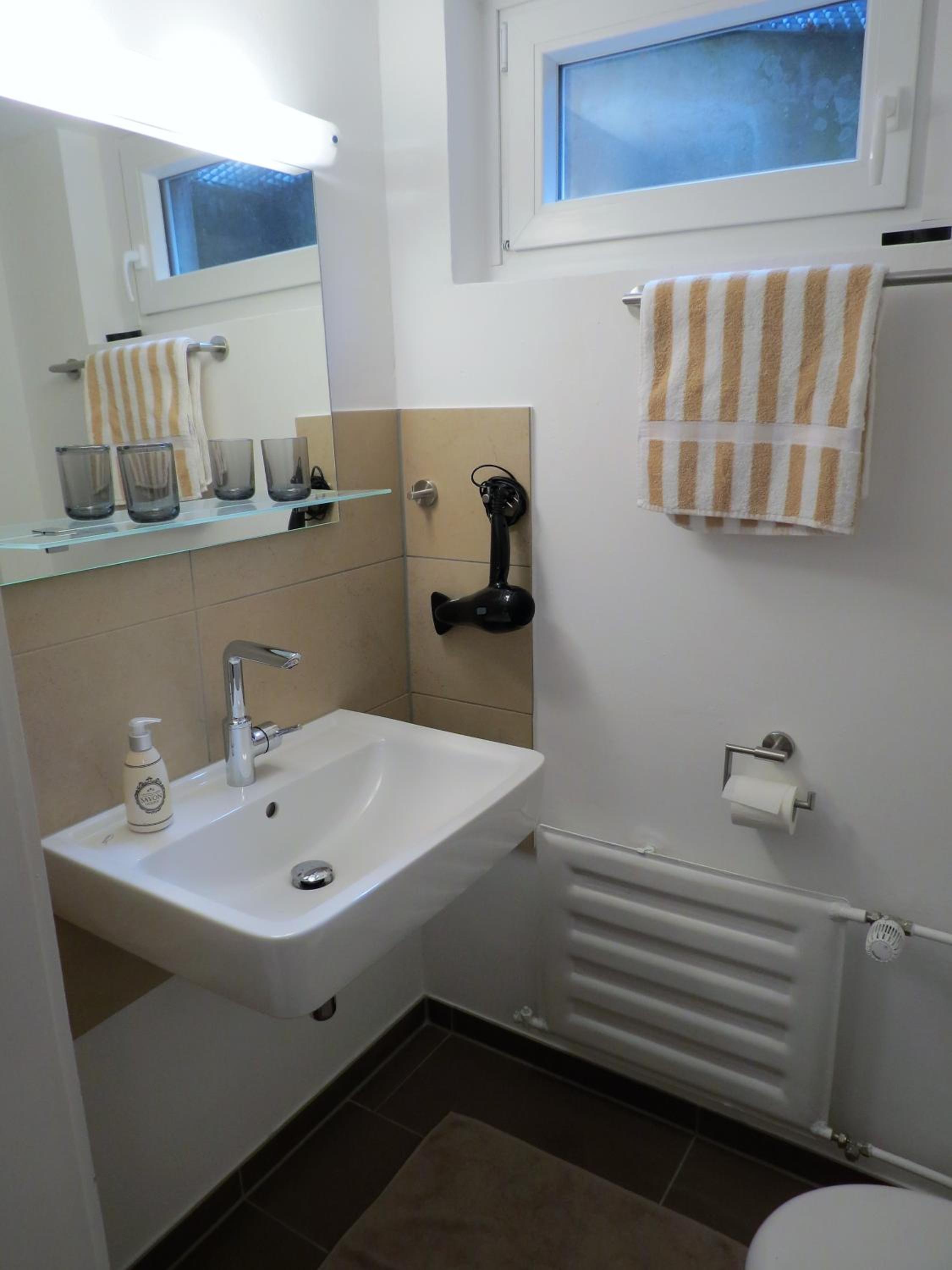 Single Room photo 3