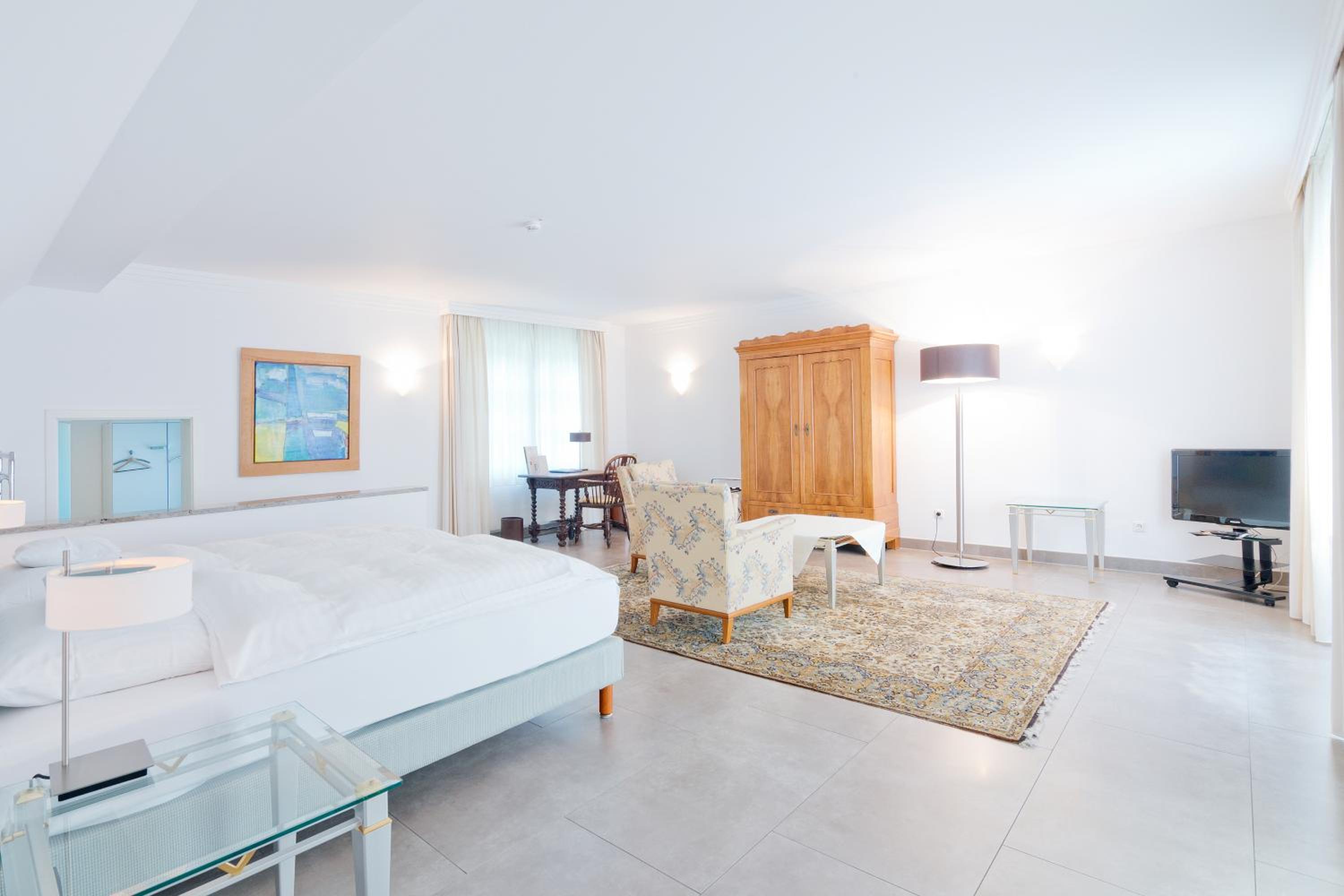 Deluxe Double Room - Photo 1