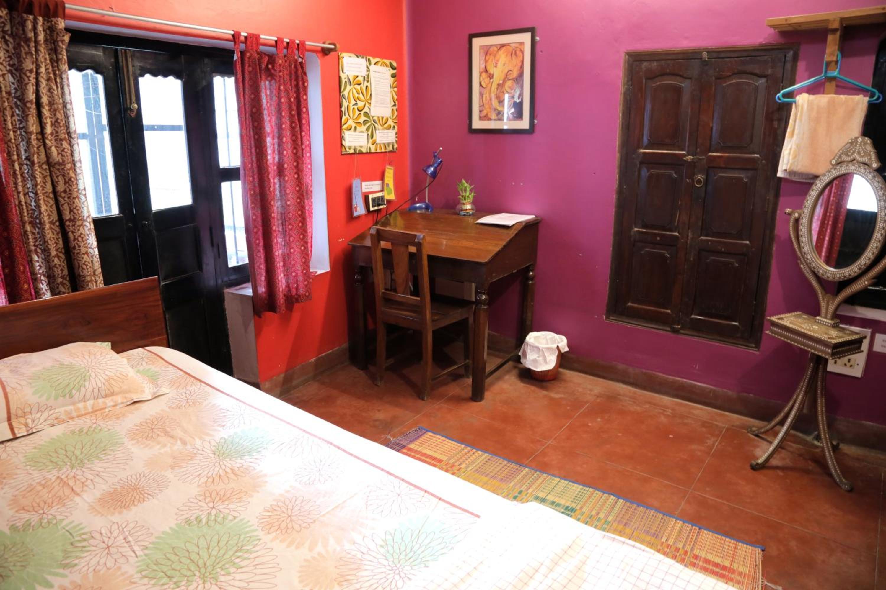 Deluxe Single Room with Balcony photo 3
