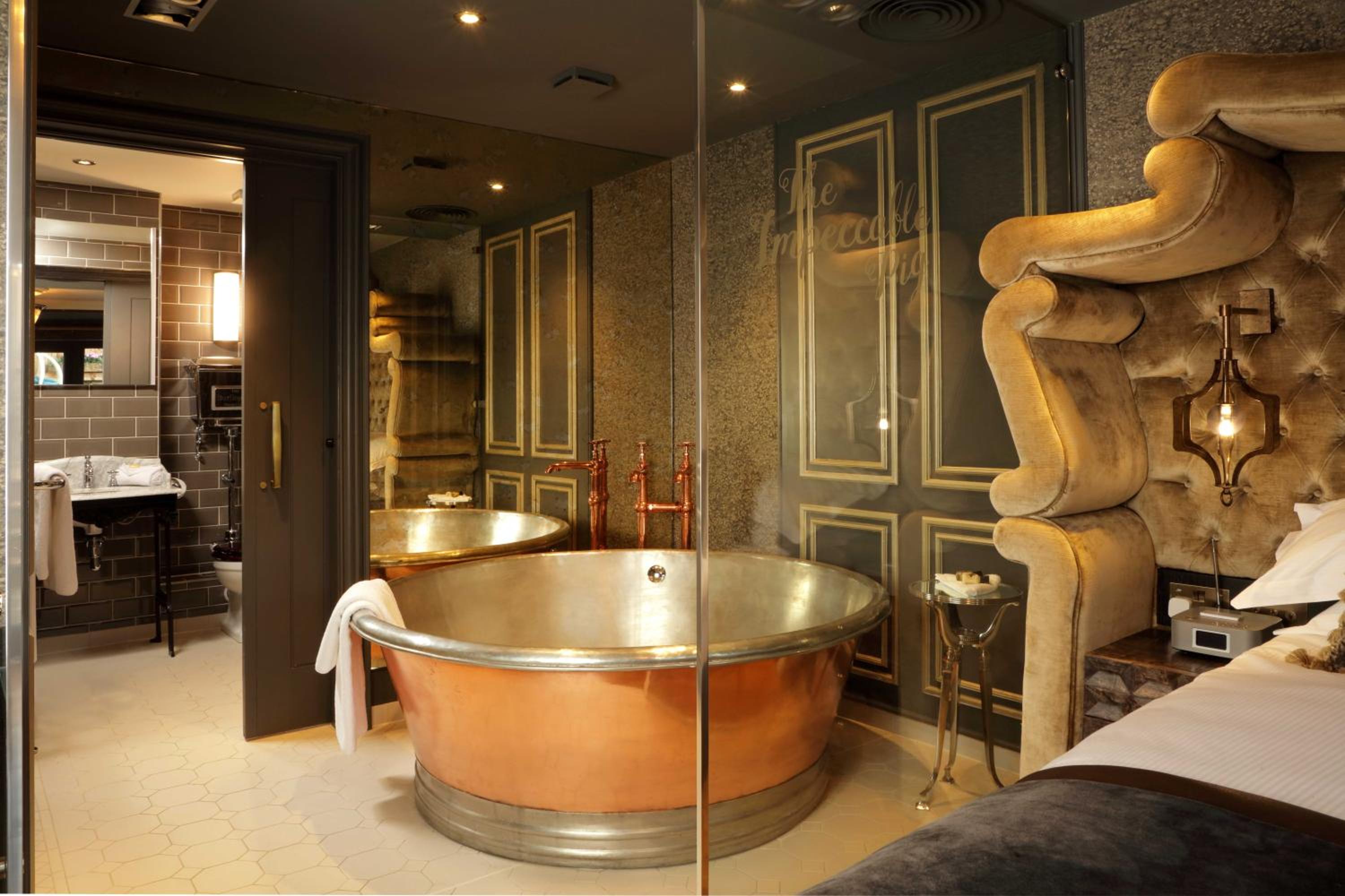 King Room with Spa Bath photo 3