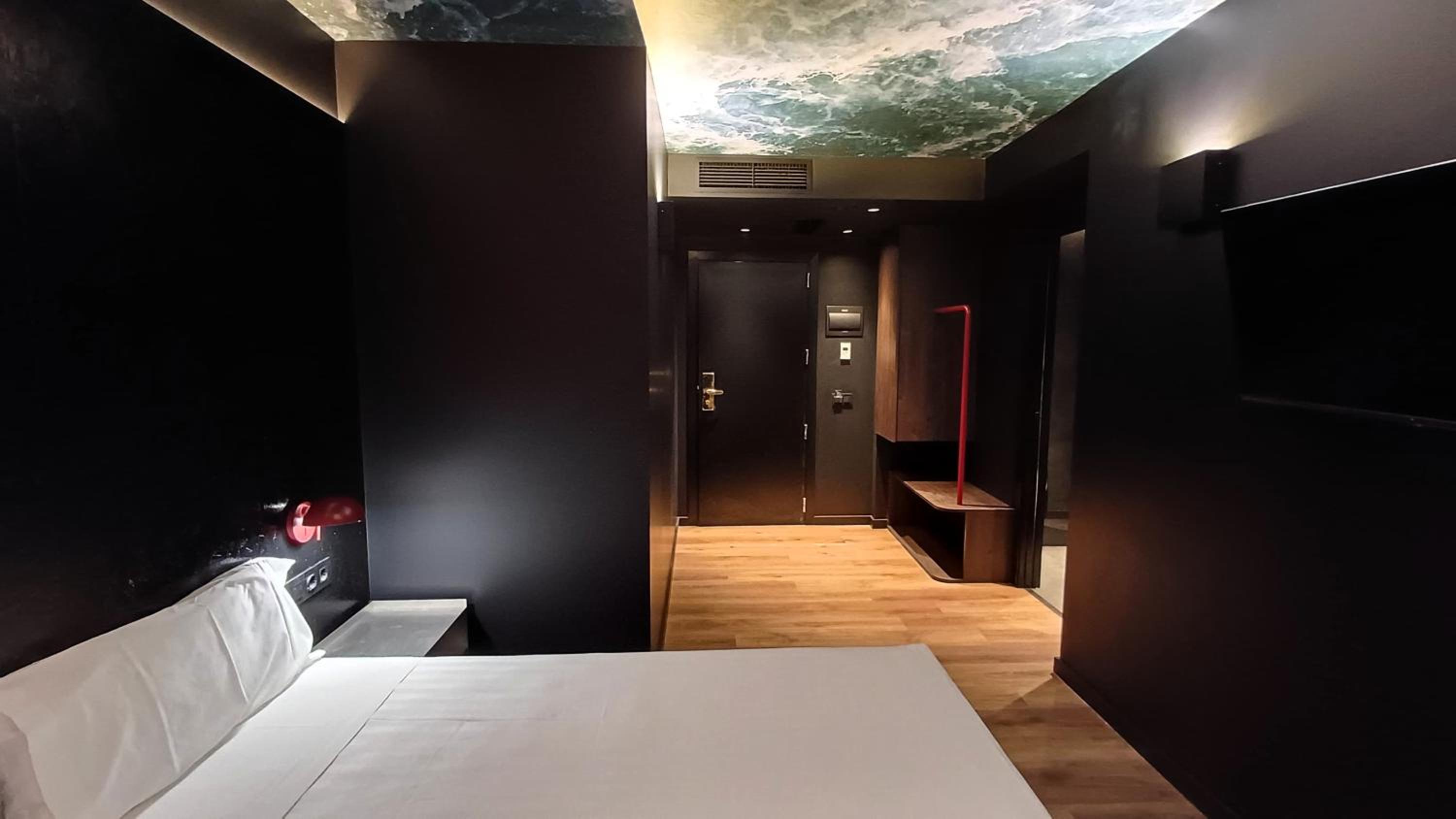 Deluxe Double or Twin Room photo 2