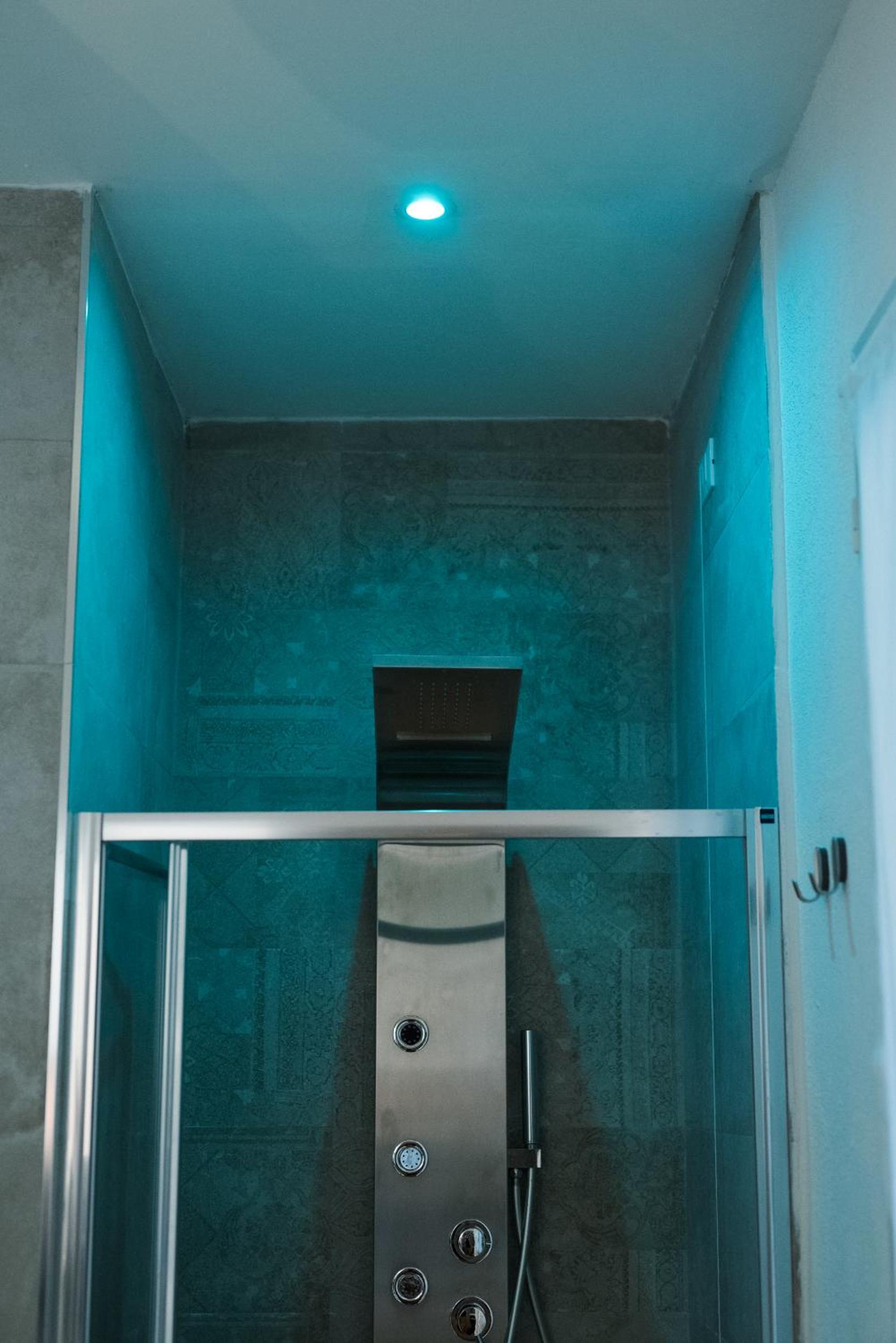 Superior Double or Twin Room - Photo 21