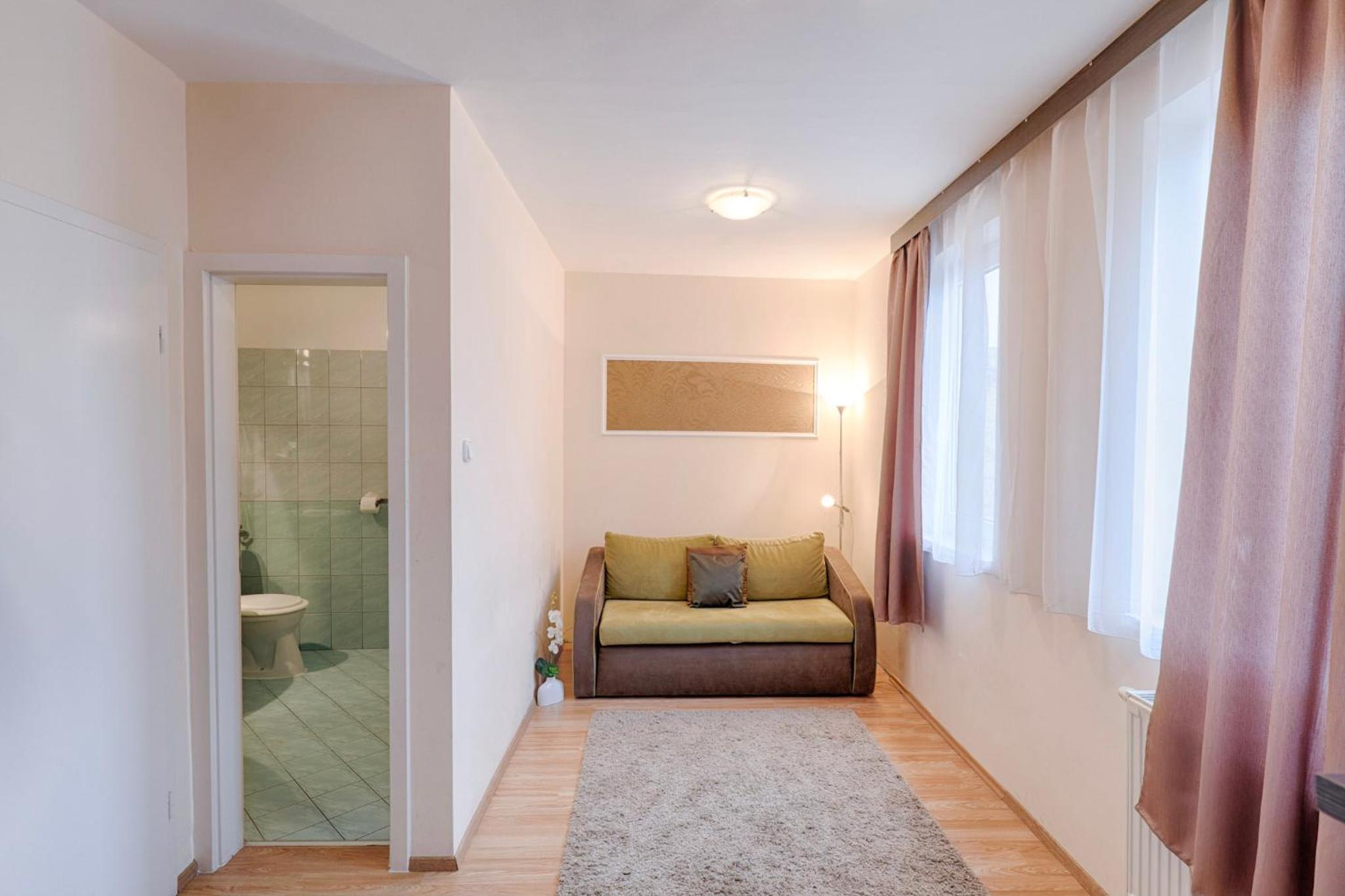 Small Double or Twin Room - Photo 5