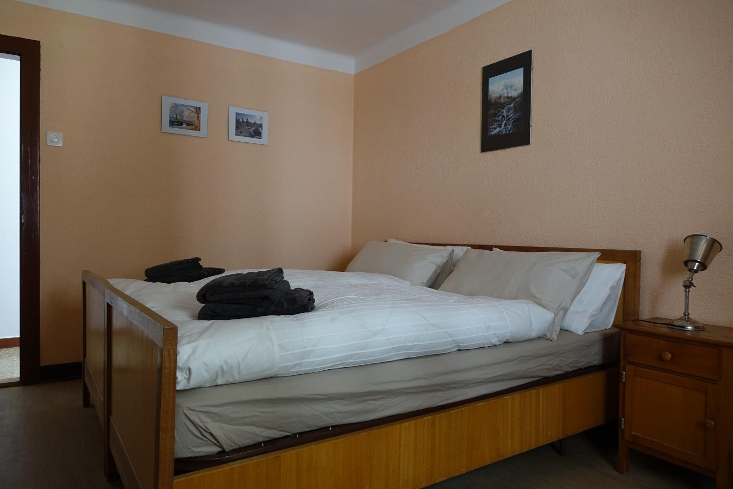 Double Room with Mountain View - Photo 2