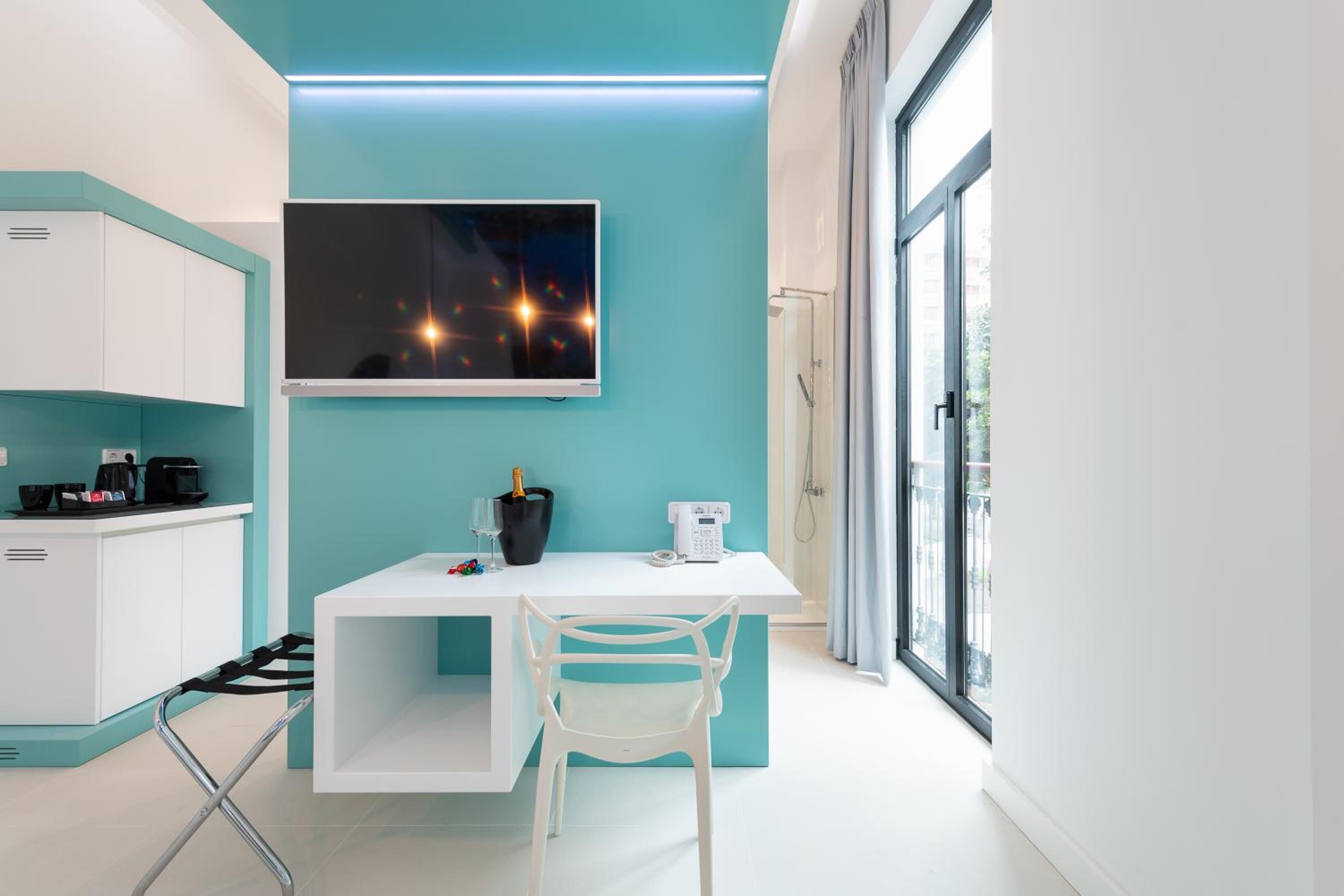 Habitación #437448336
