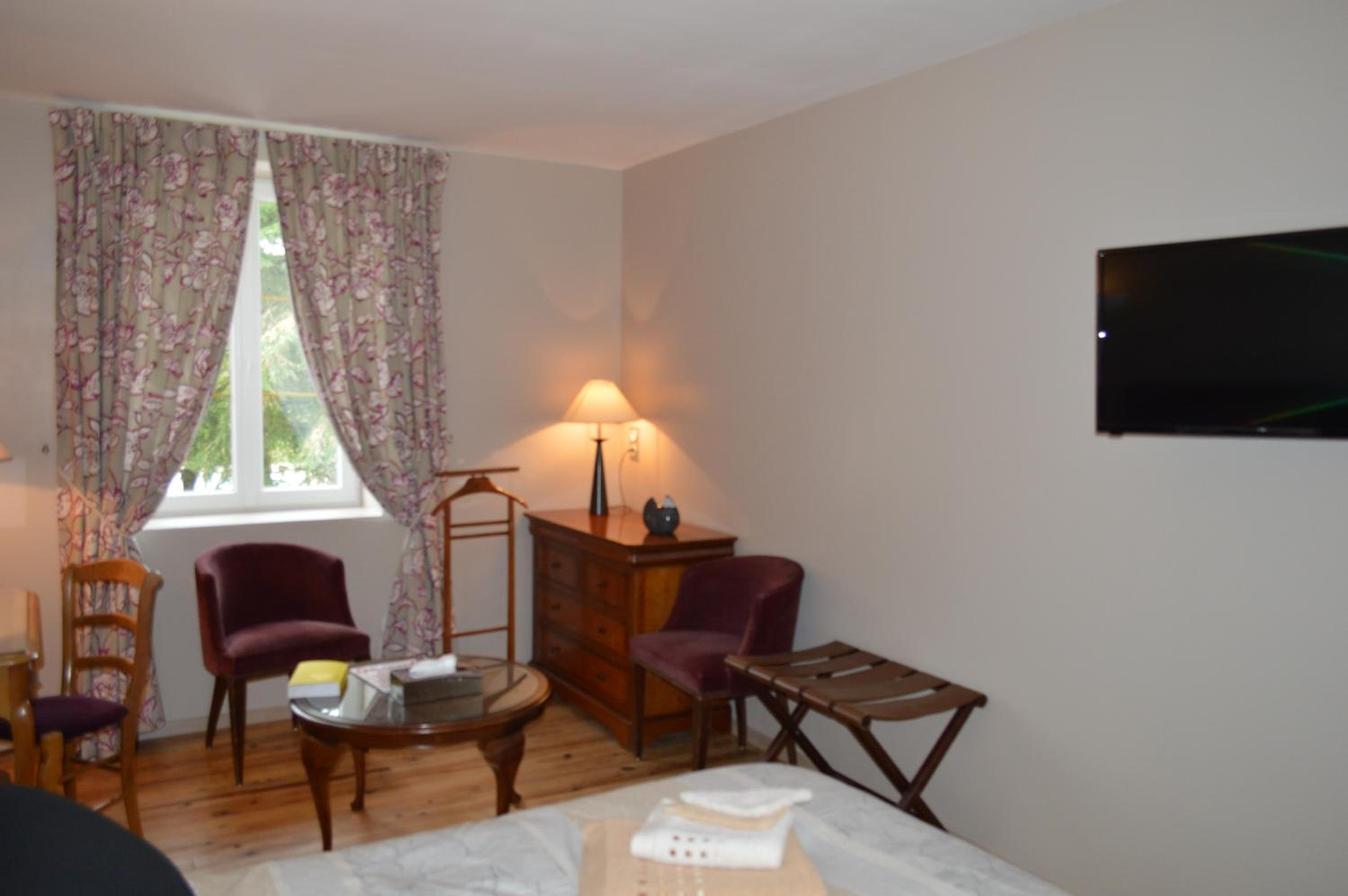 Deluxe Room - Photo 2