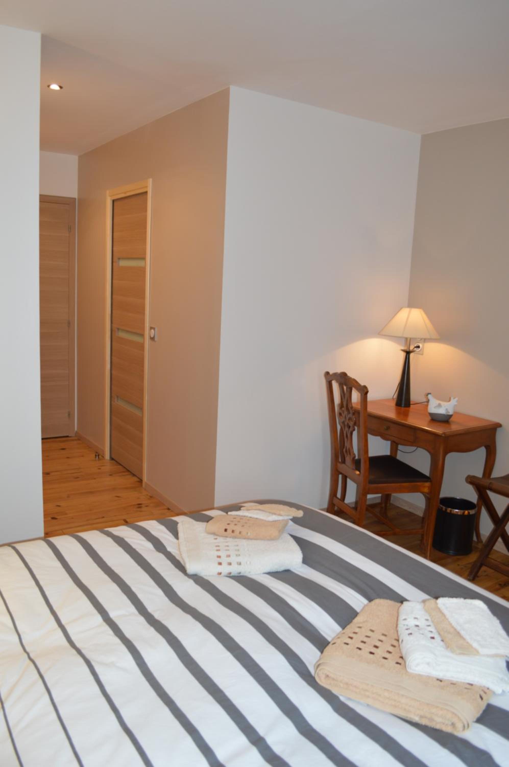 Double Room with Private Bathroom photo 3