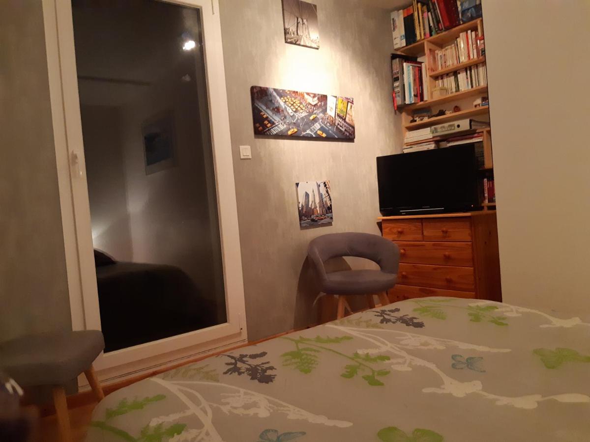One-Bedroom House - Photo 14