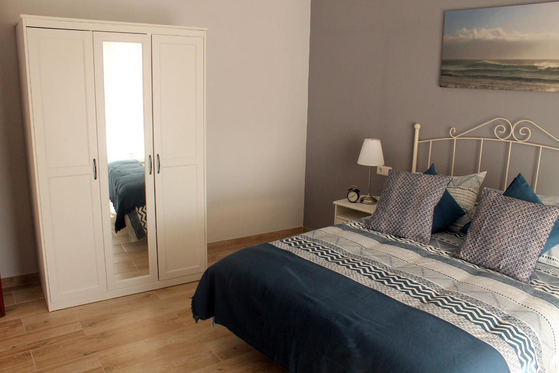 Three-Bedroom Apartment - Photo 2
