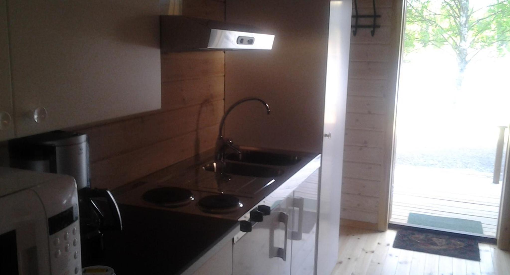 One-Bedroom Cottage (4 Adults) photo 3