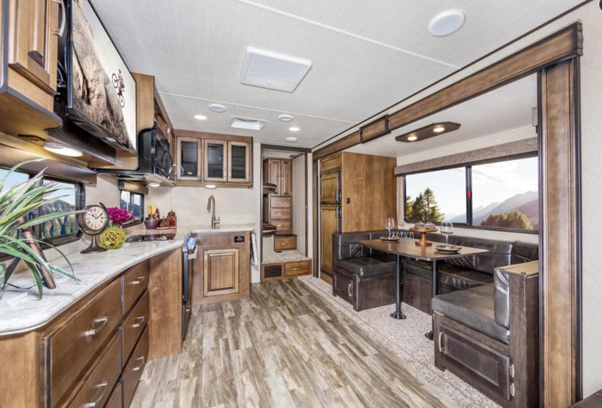 Caravan photo 3