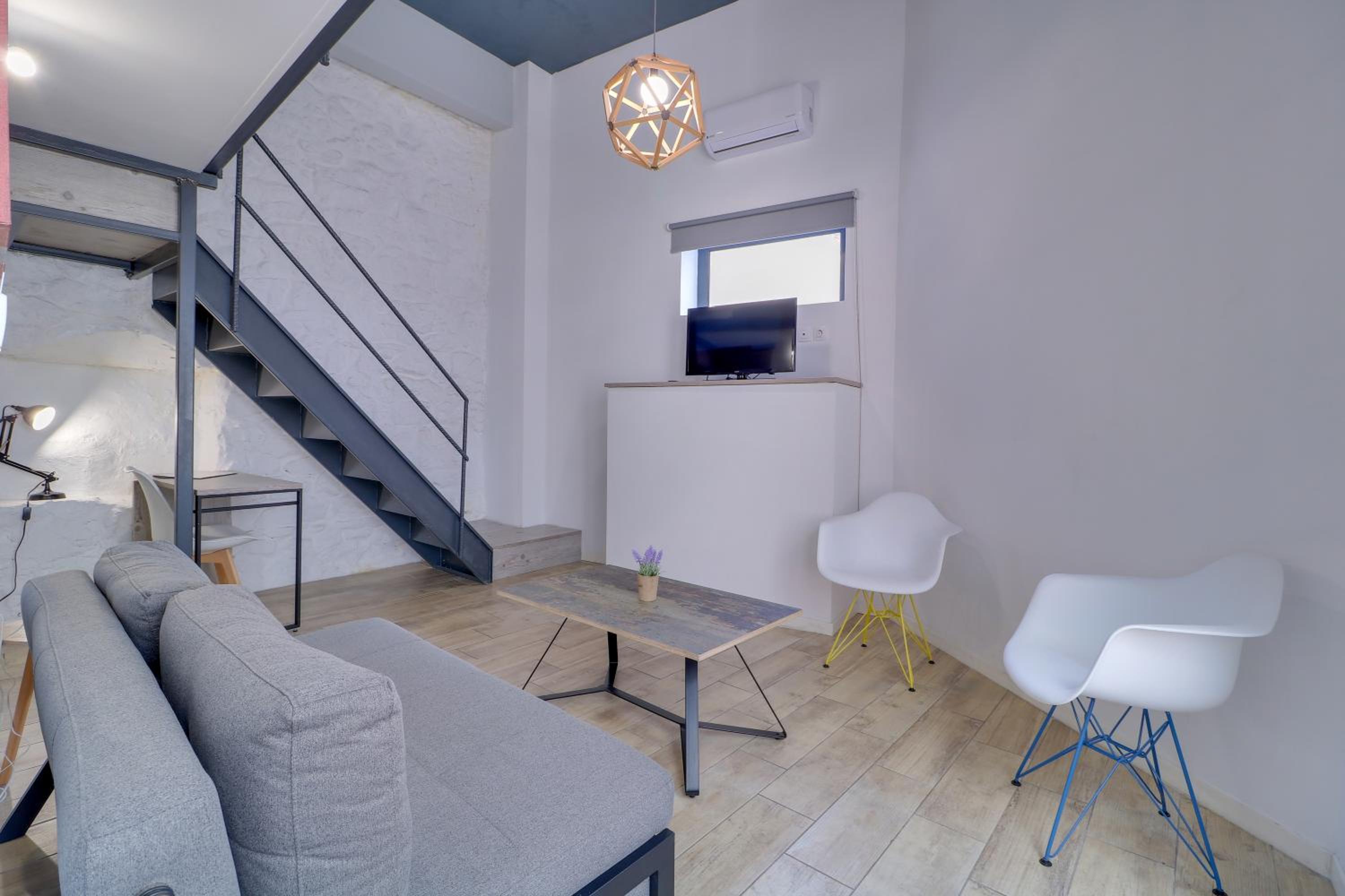 Street Level Loft photo 2