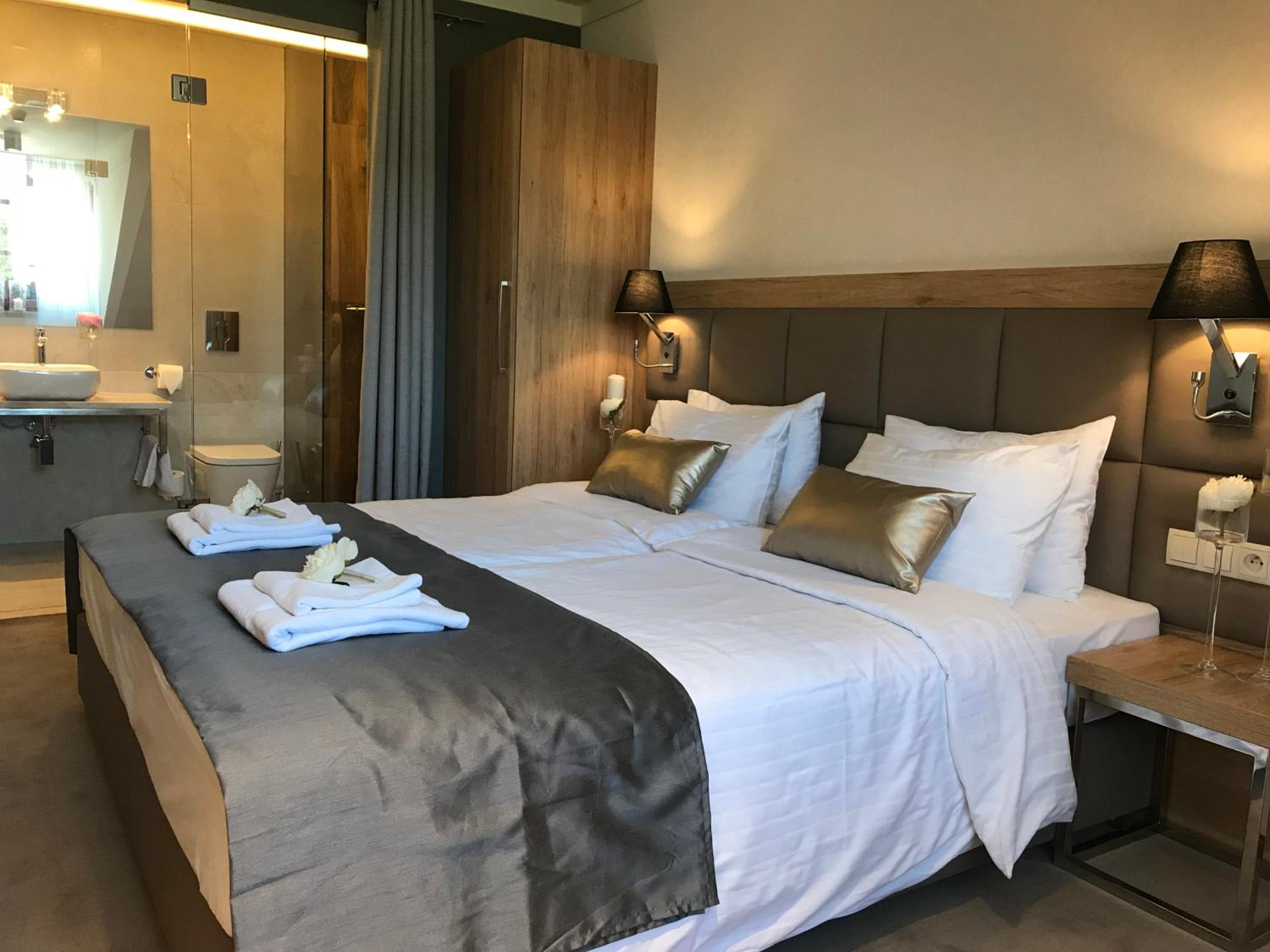 Standard  Double Room - Photo 1