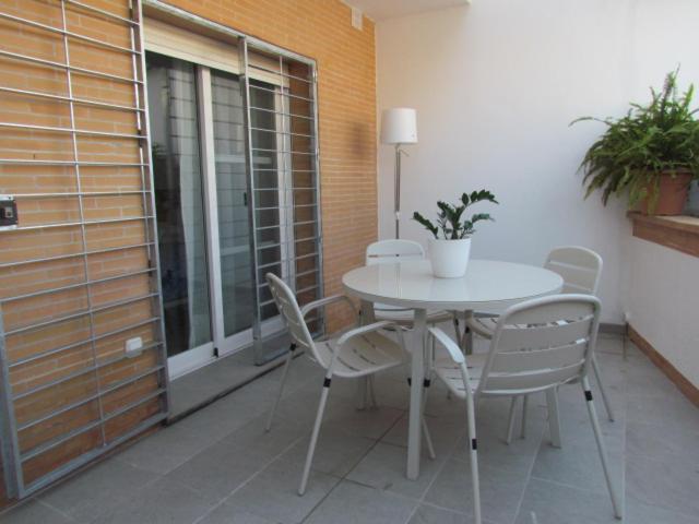 Two-Bedroom Apartment - Photo 19