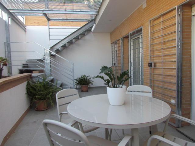 Two-Bedroom Apartment - Photo 20