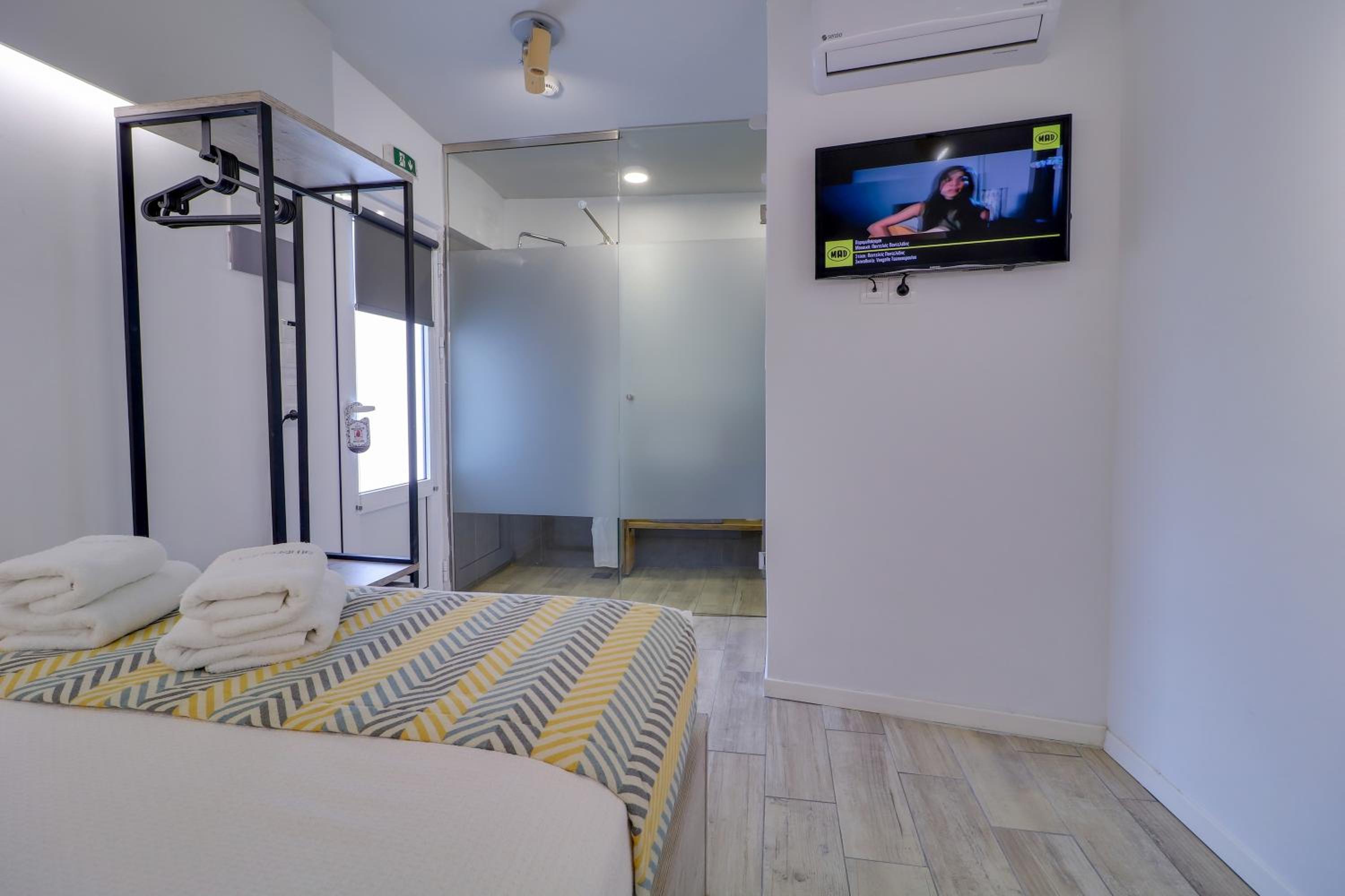 Economy Double Room photo 2
