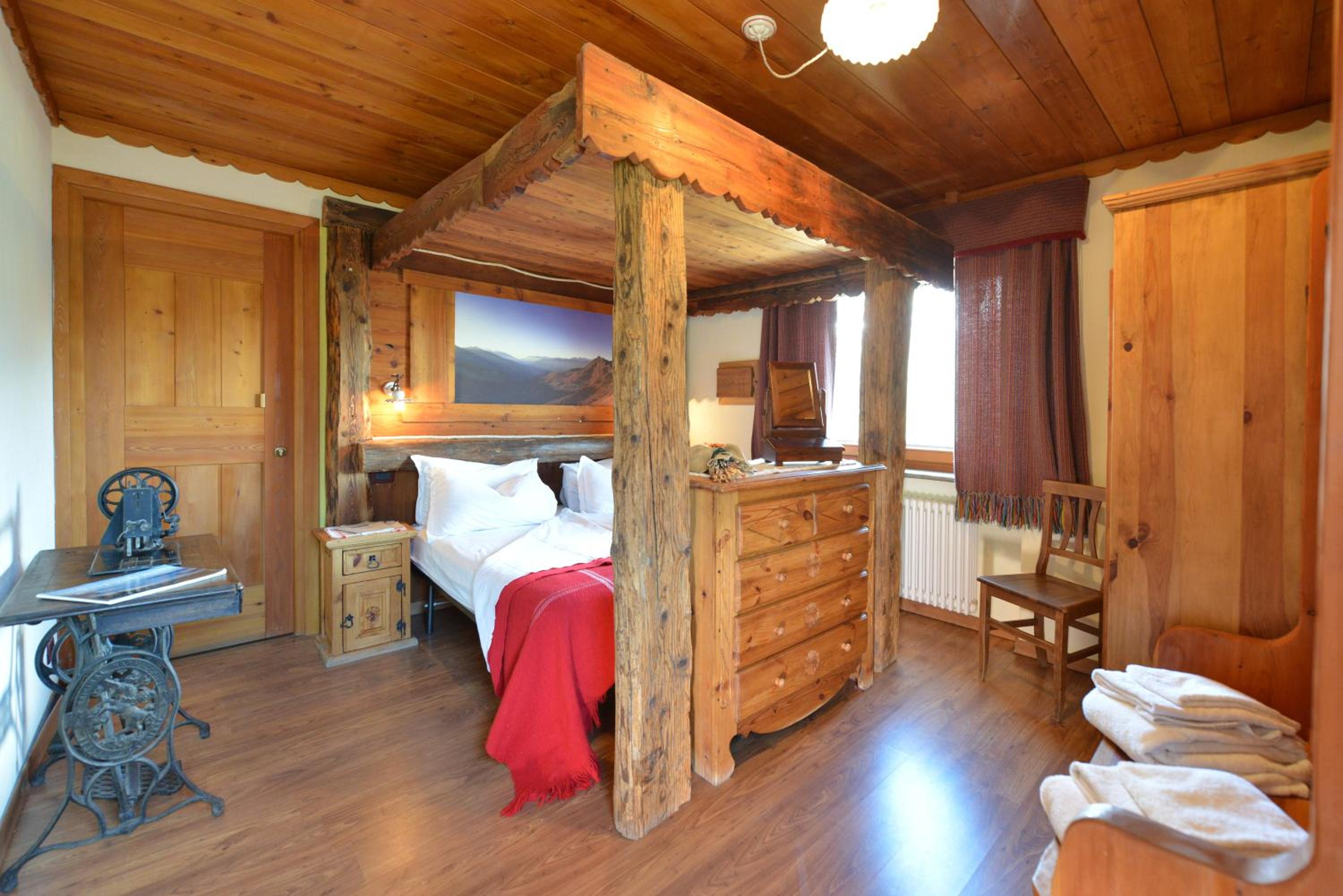 Two Connecting Double Rooms