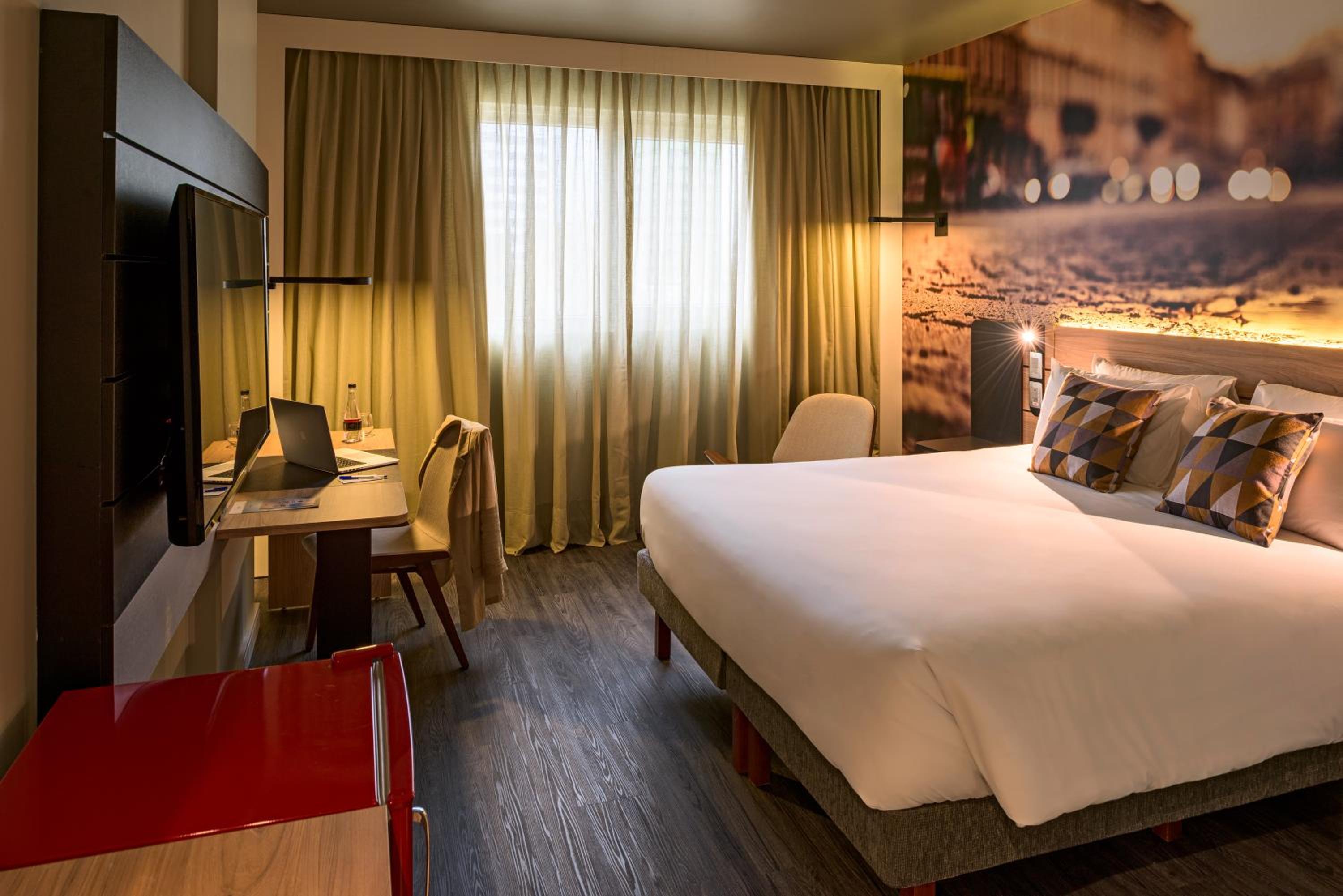 Superior Apartment with King Bed