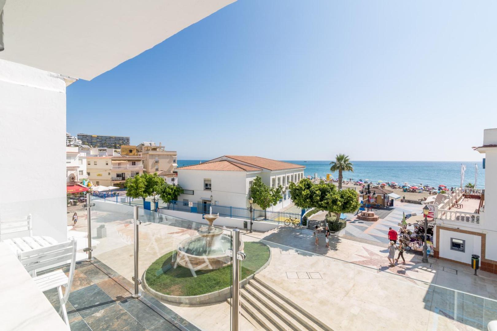 Apartment with Sea View - Photo 2