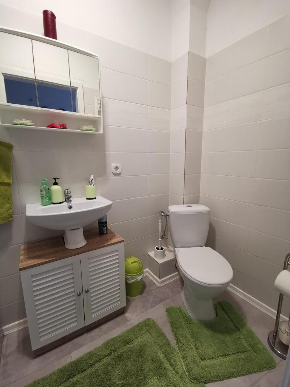 Apartment - Photo 19