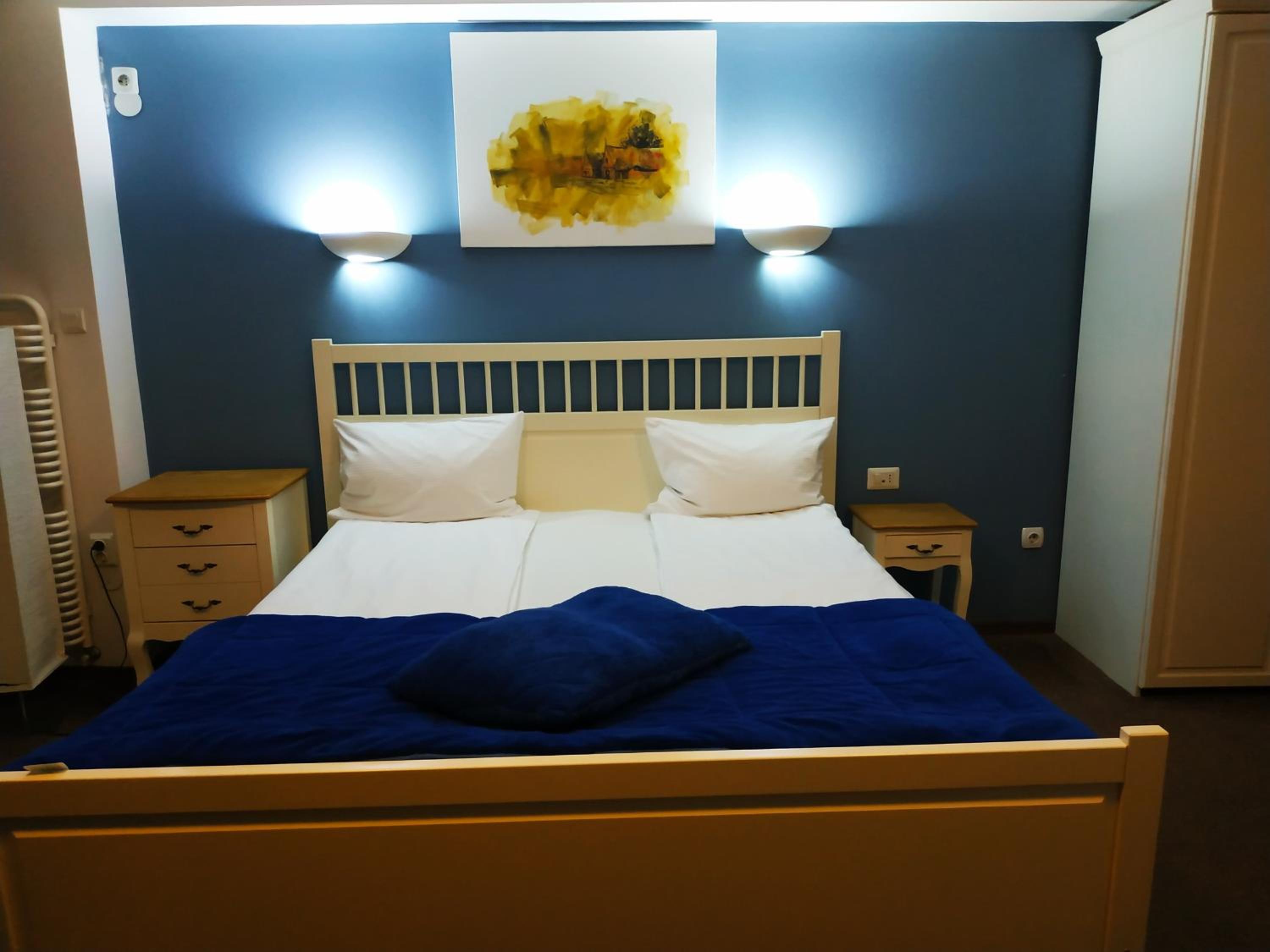 Superior Double or Twin Room - Photo 9