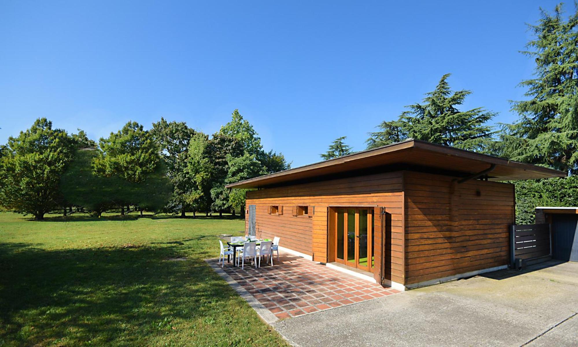 Two-Bedroom House photo 3
