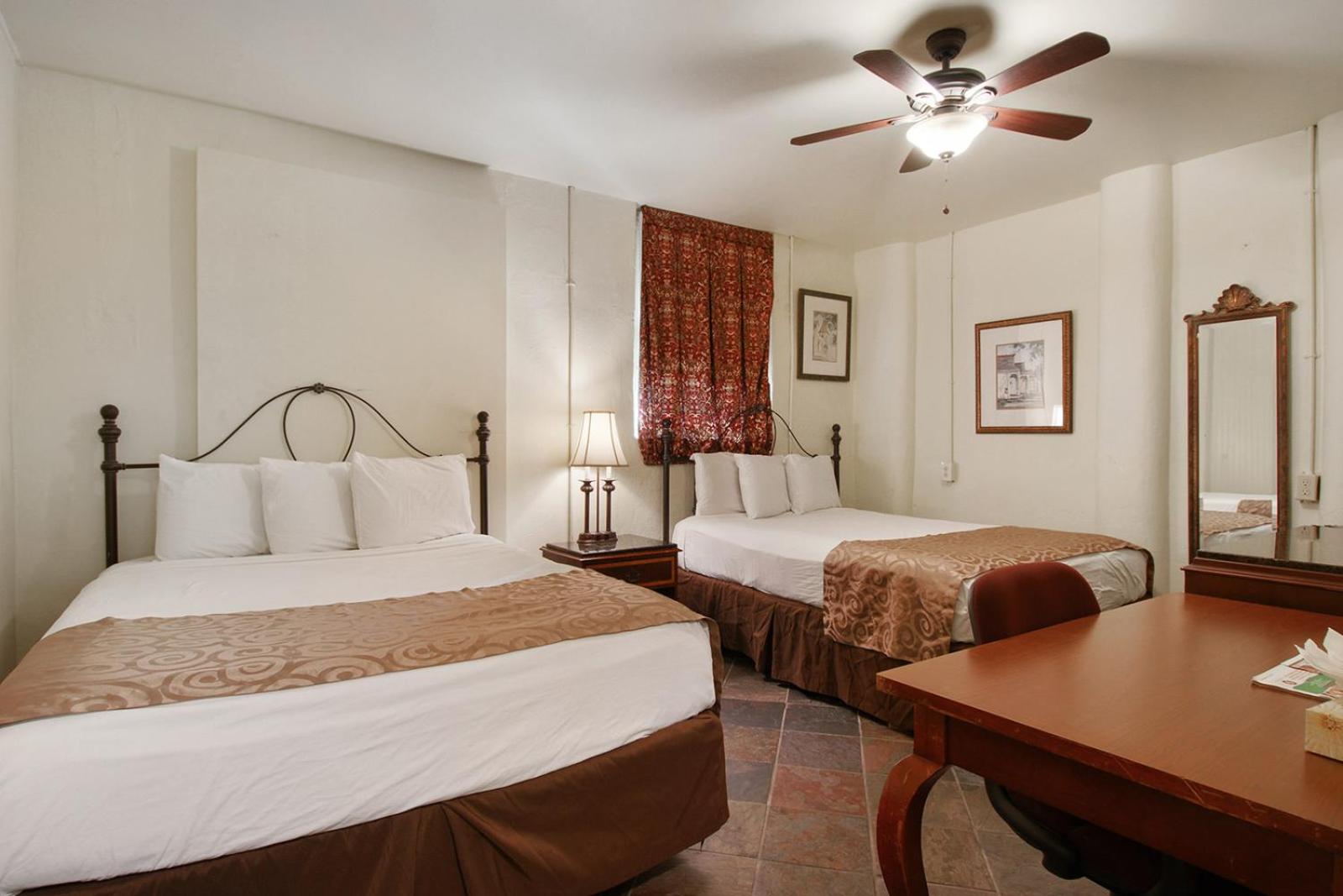 Deluxe Double Room - Photo 1