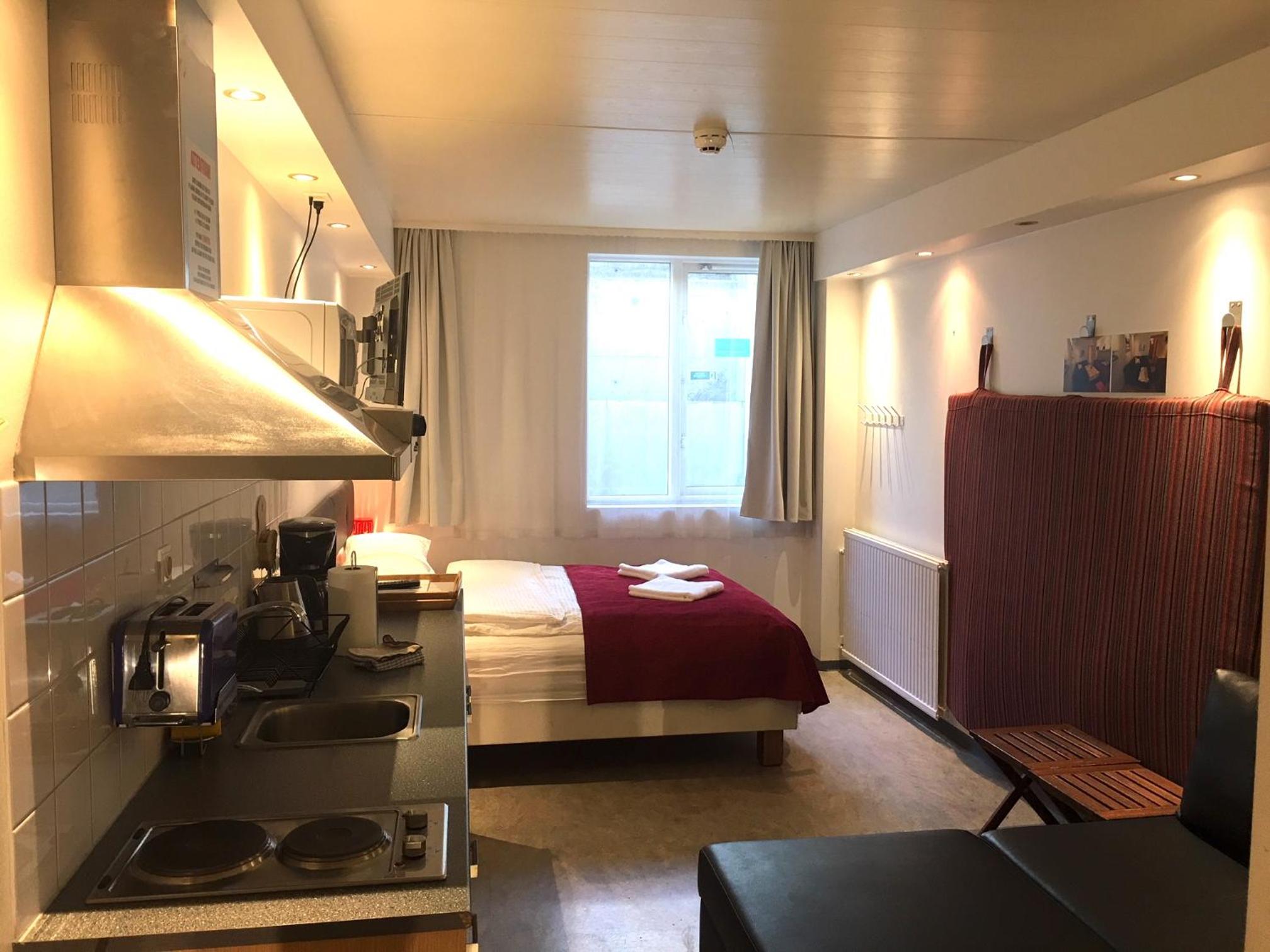 Economy Studio with Kitchenette - Basement photo 1