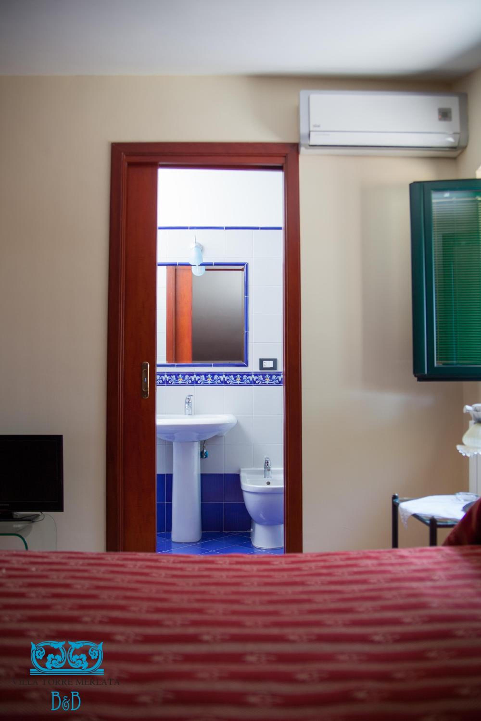 Triple Room with Private Bathroom