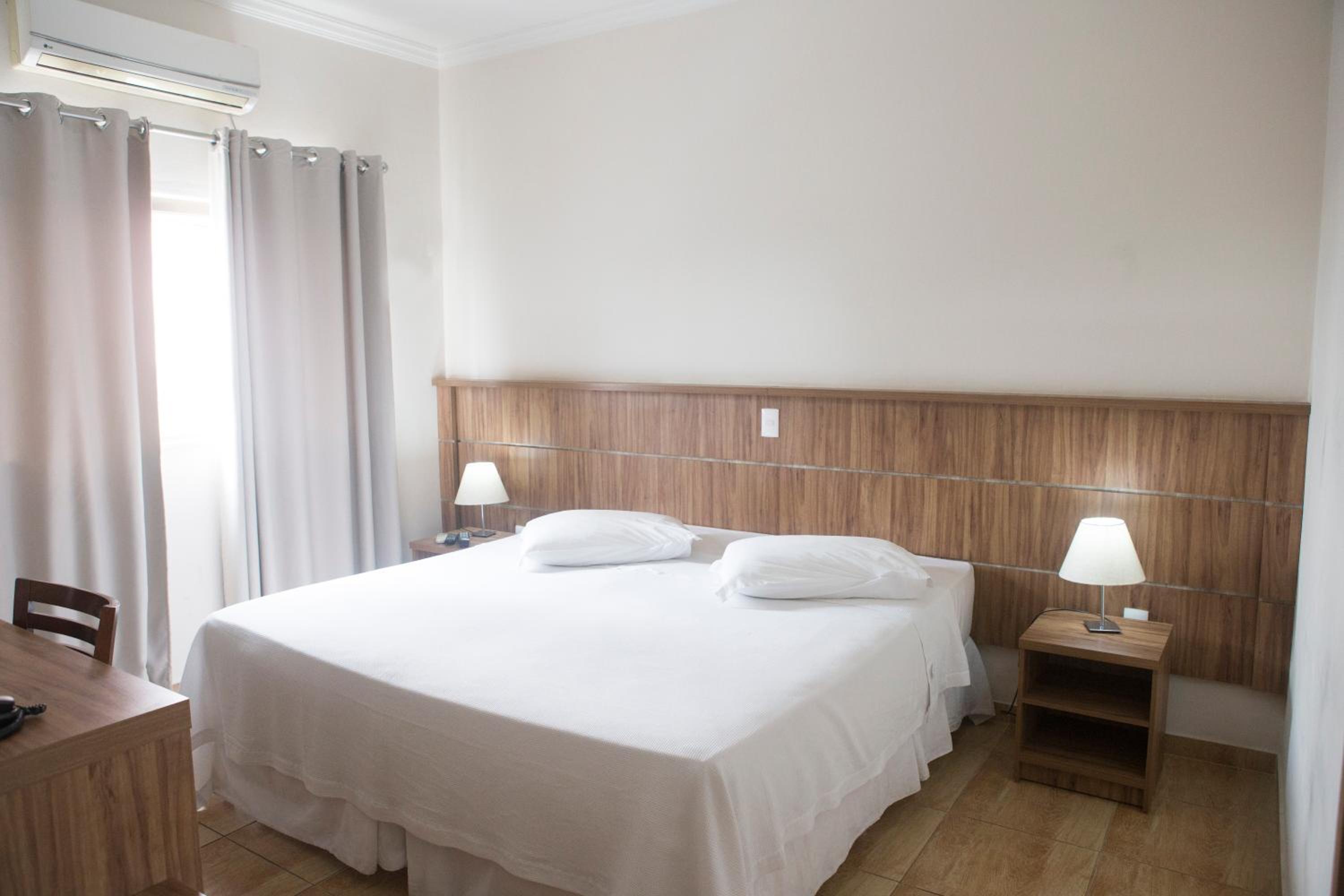 Double or Twin Room - Main Building - Photo 9