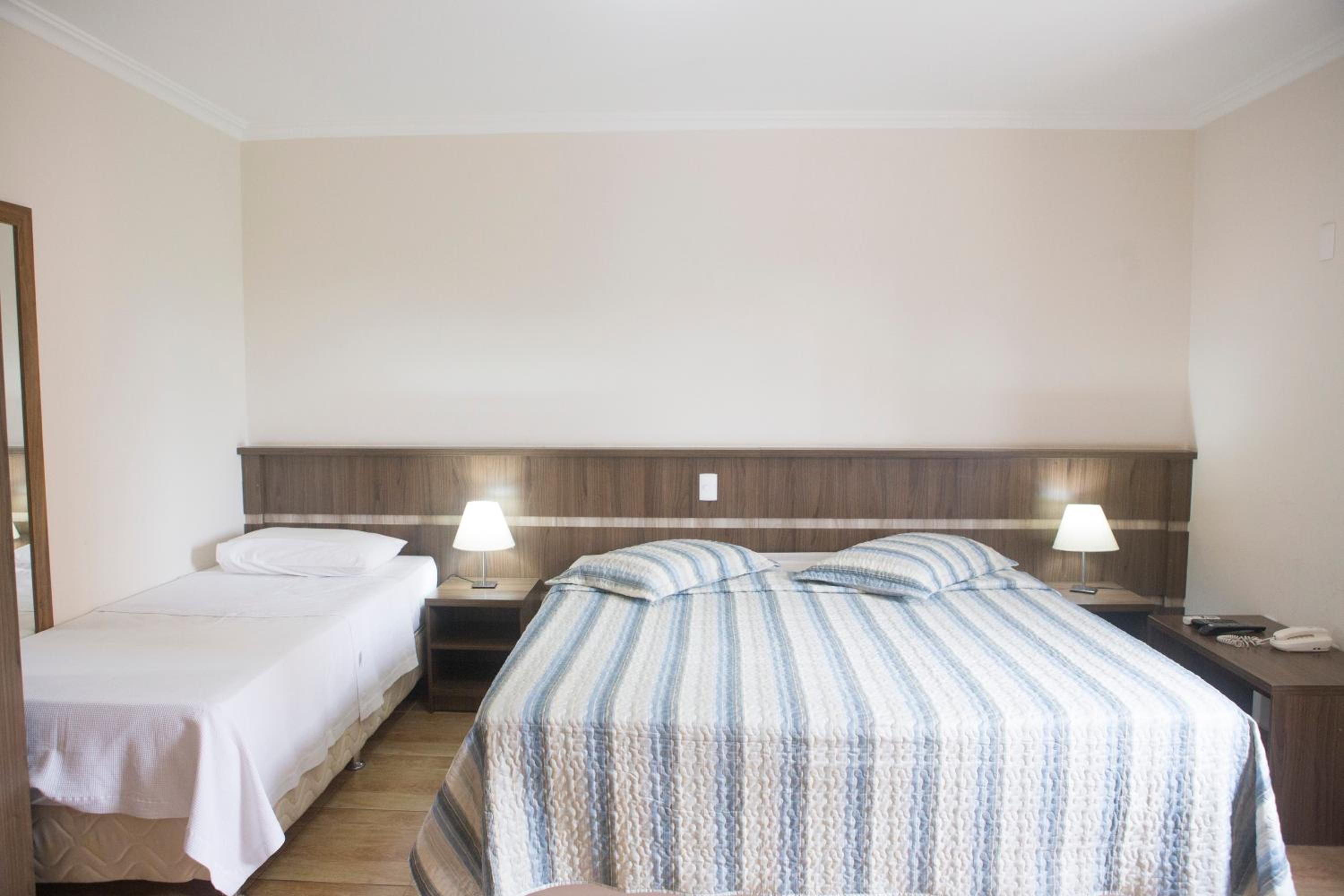 Double or Twin Room - Main Building - Photo 4
